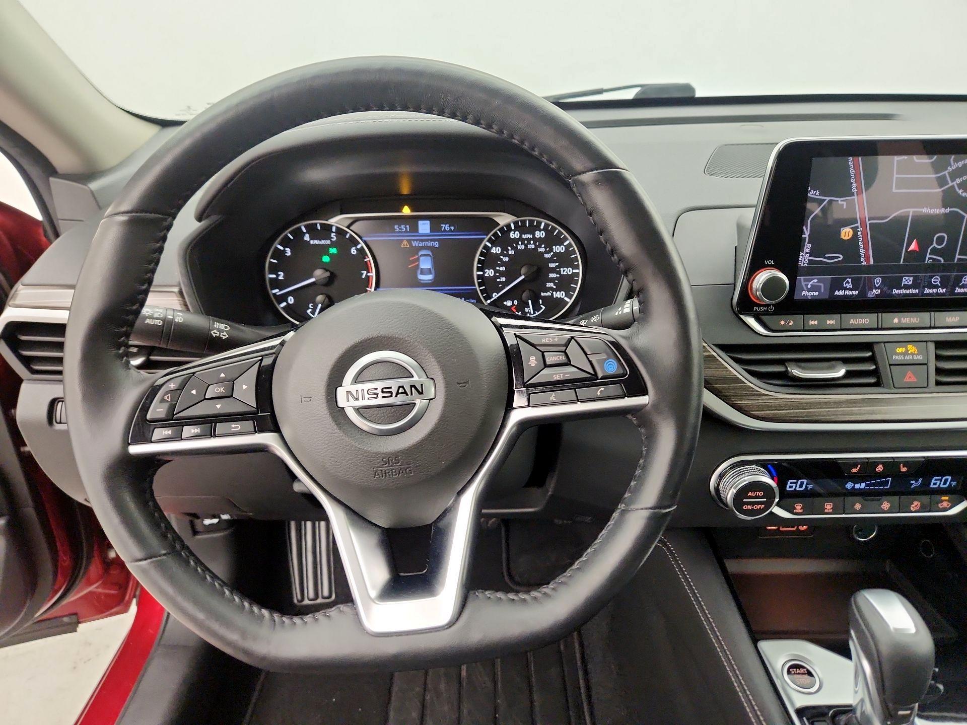 Thumbnail: 2020 Nissan Altima - 10