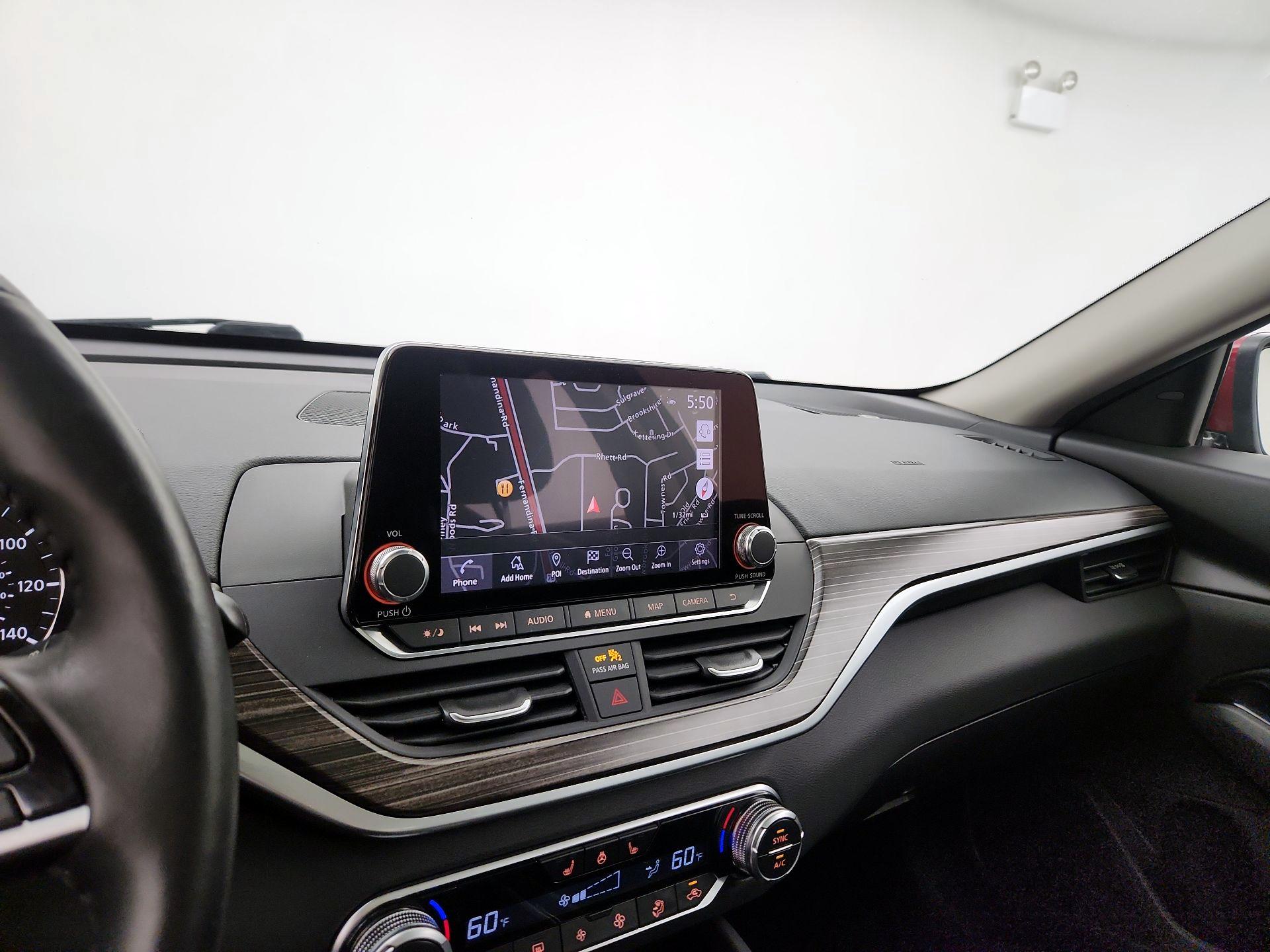 Thumbnail: 2020 Nissan Altima - 14