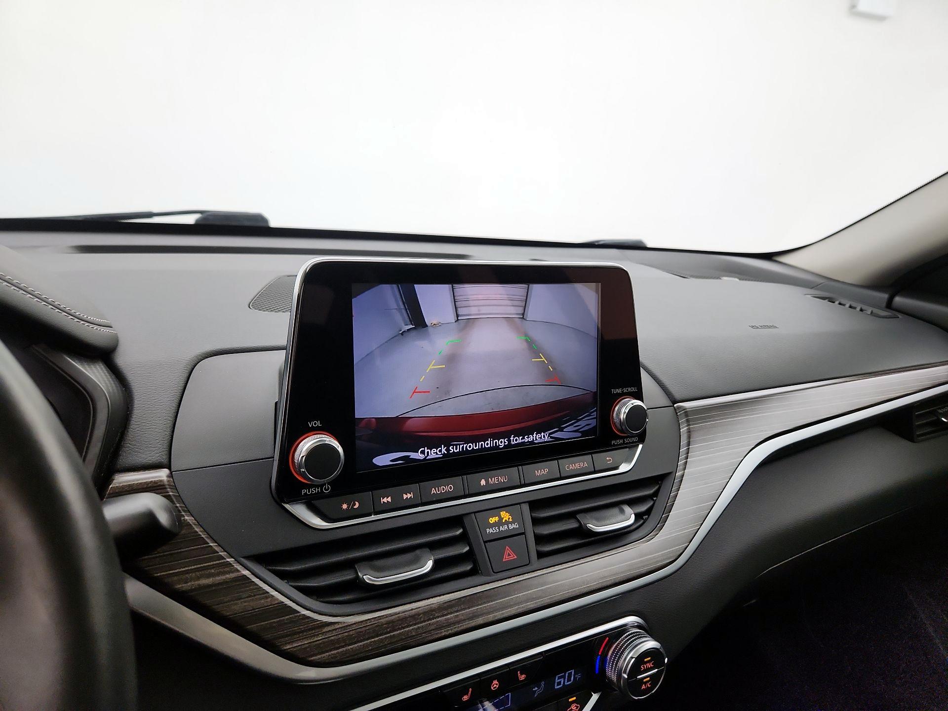 Thumbnail: 2020 Nissan Altima - 15