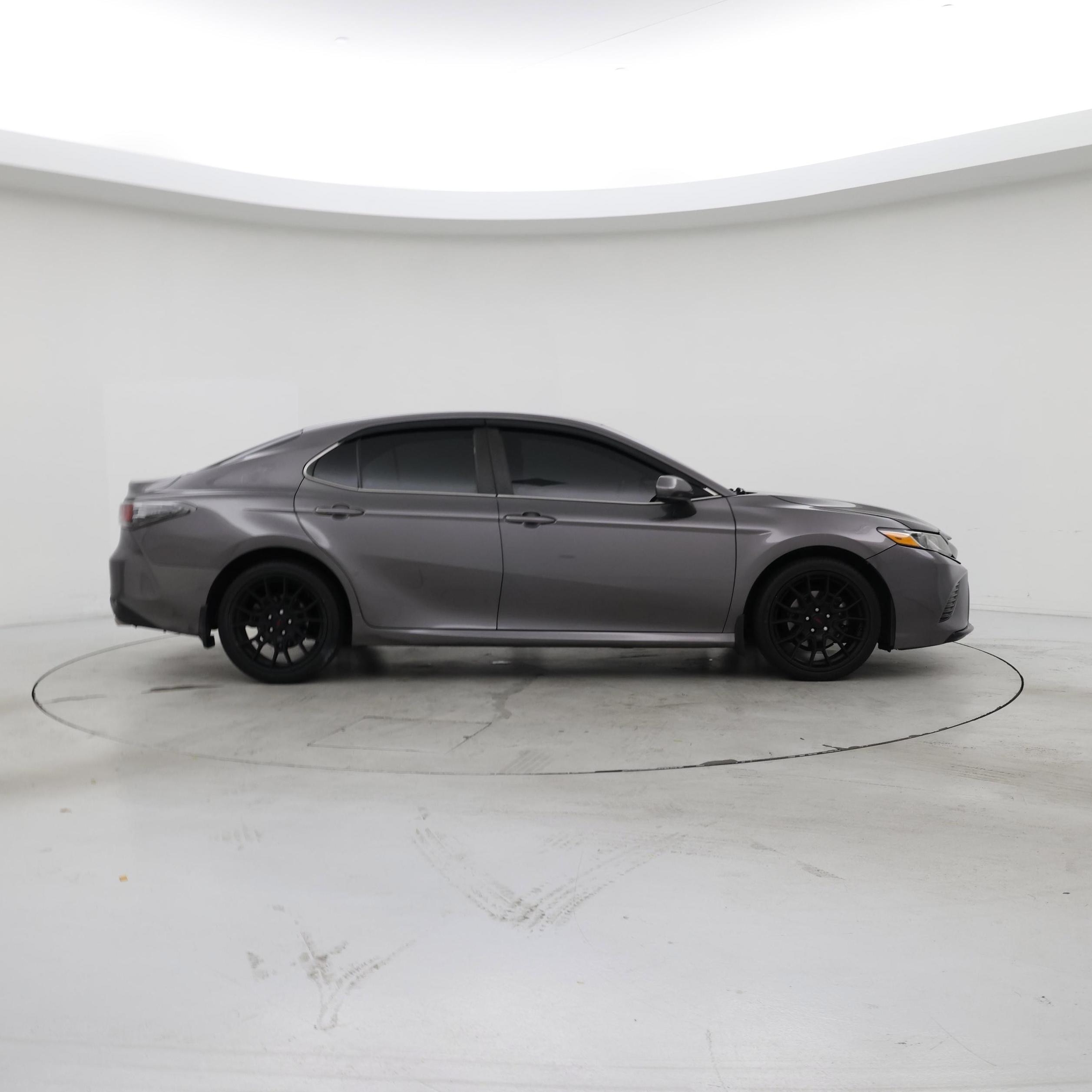 Thumbnail: 2018 Toyota Camry - 7