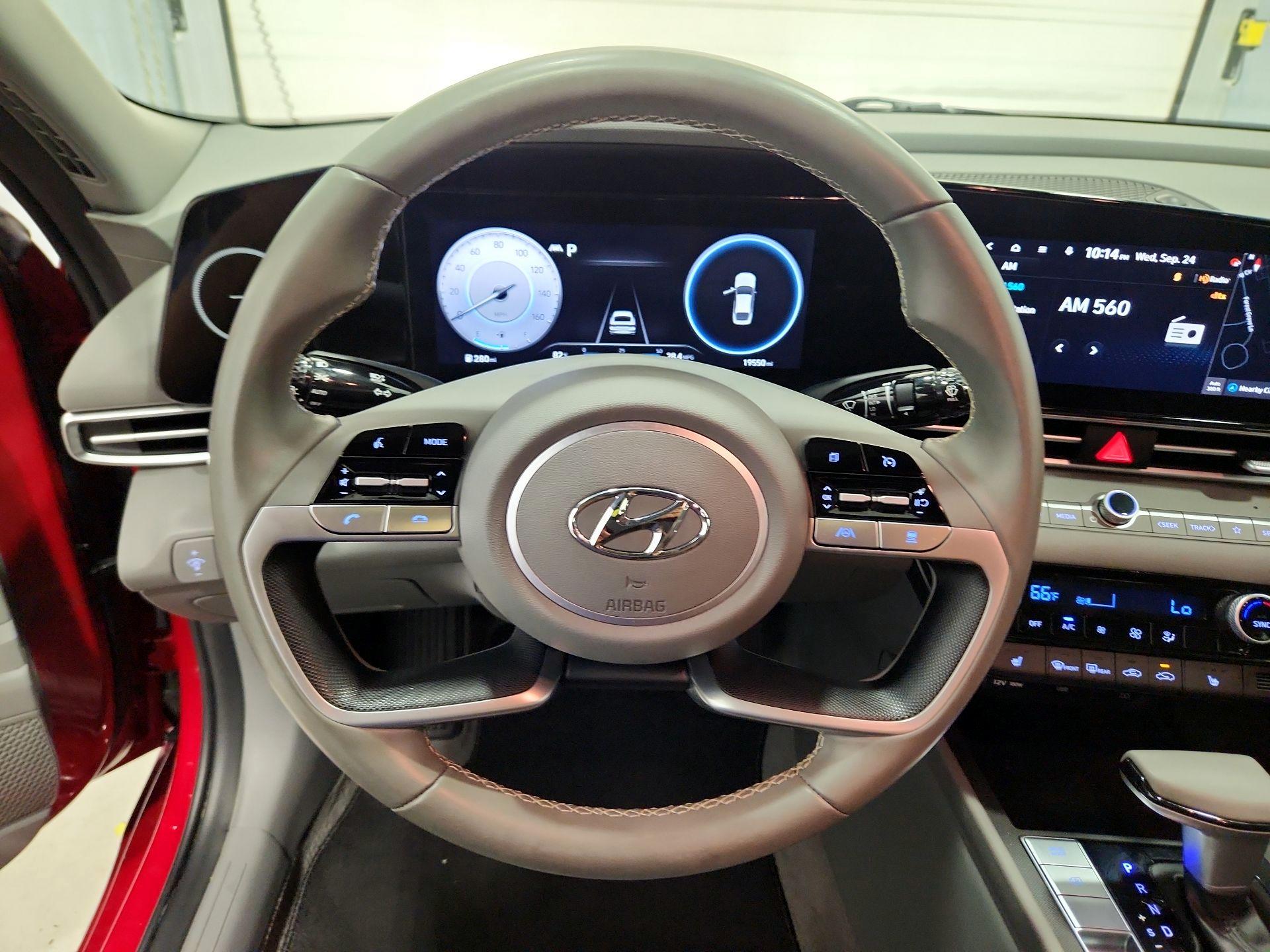 Thumbnail: 2023 Hyundai Elantra - 10