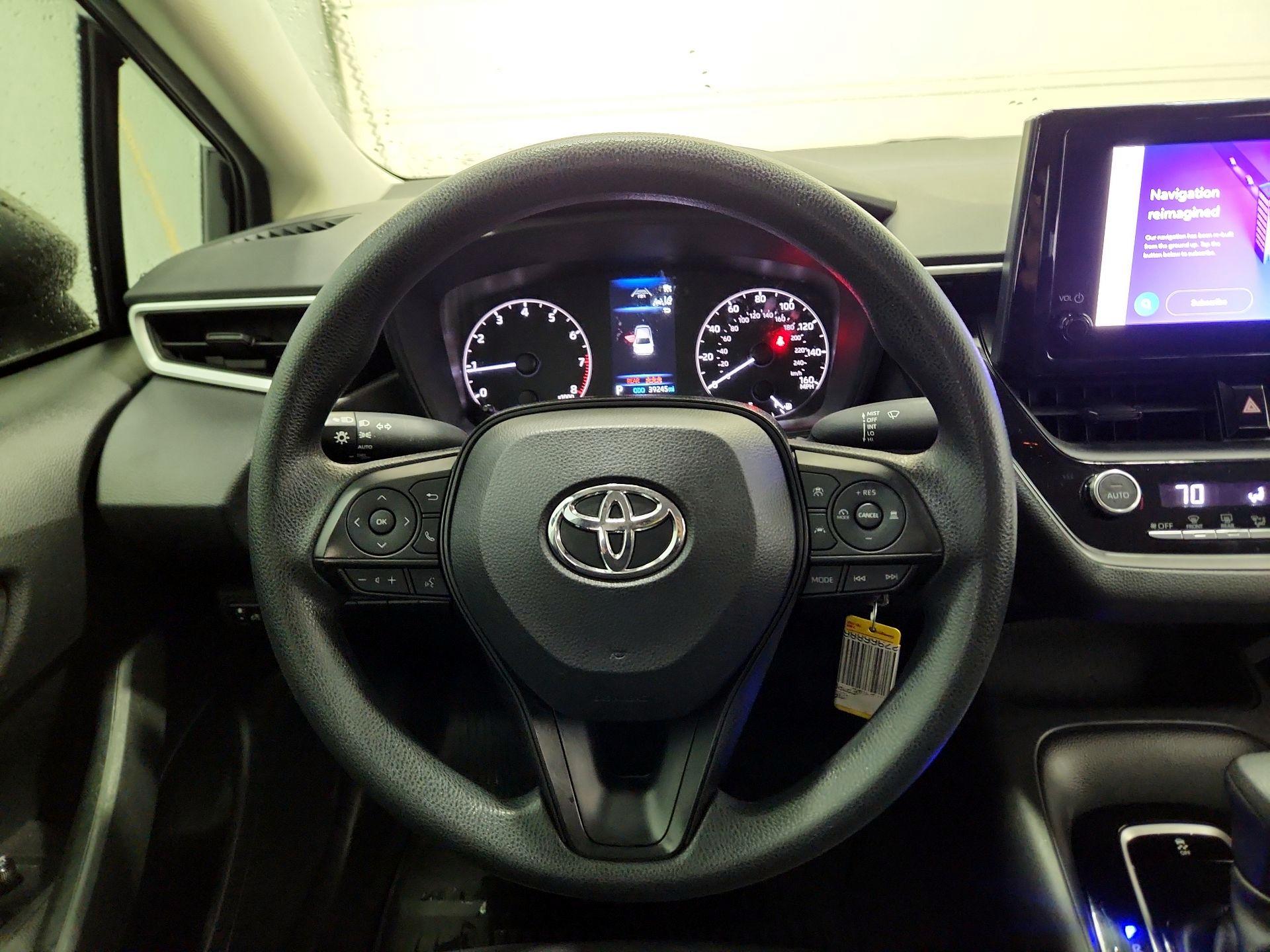 Thumbnail: 2023 Toyota Corolla - 10