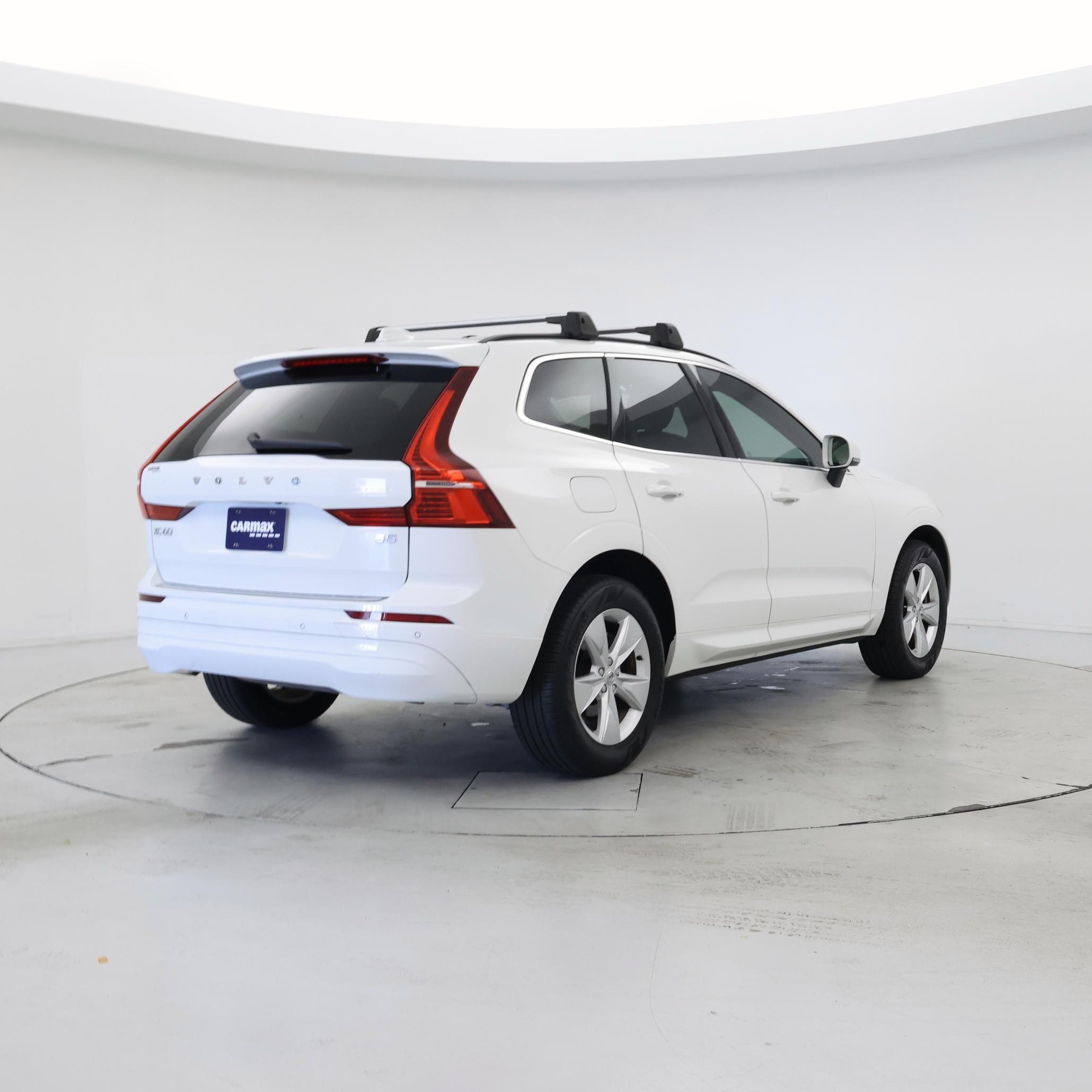 Thumbnail: 2022 Volvo XC60 - 8