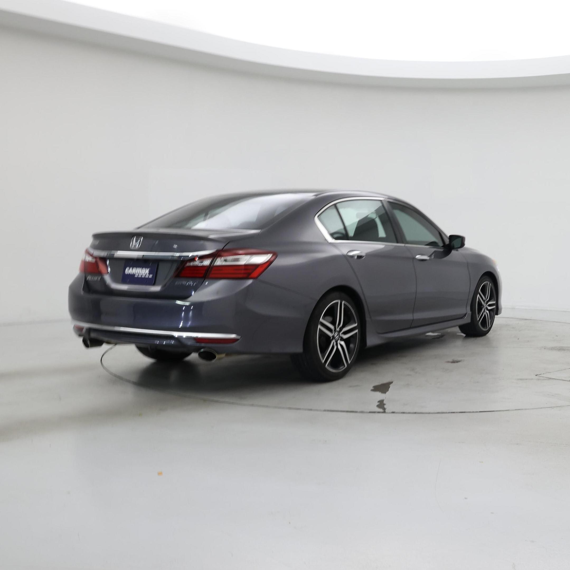Thumbnail: 2017 Honda Accord - 8