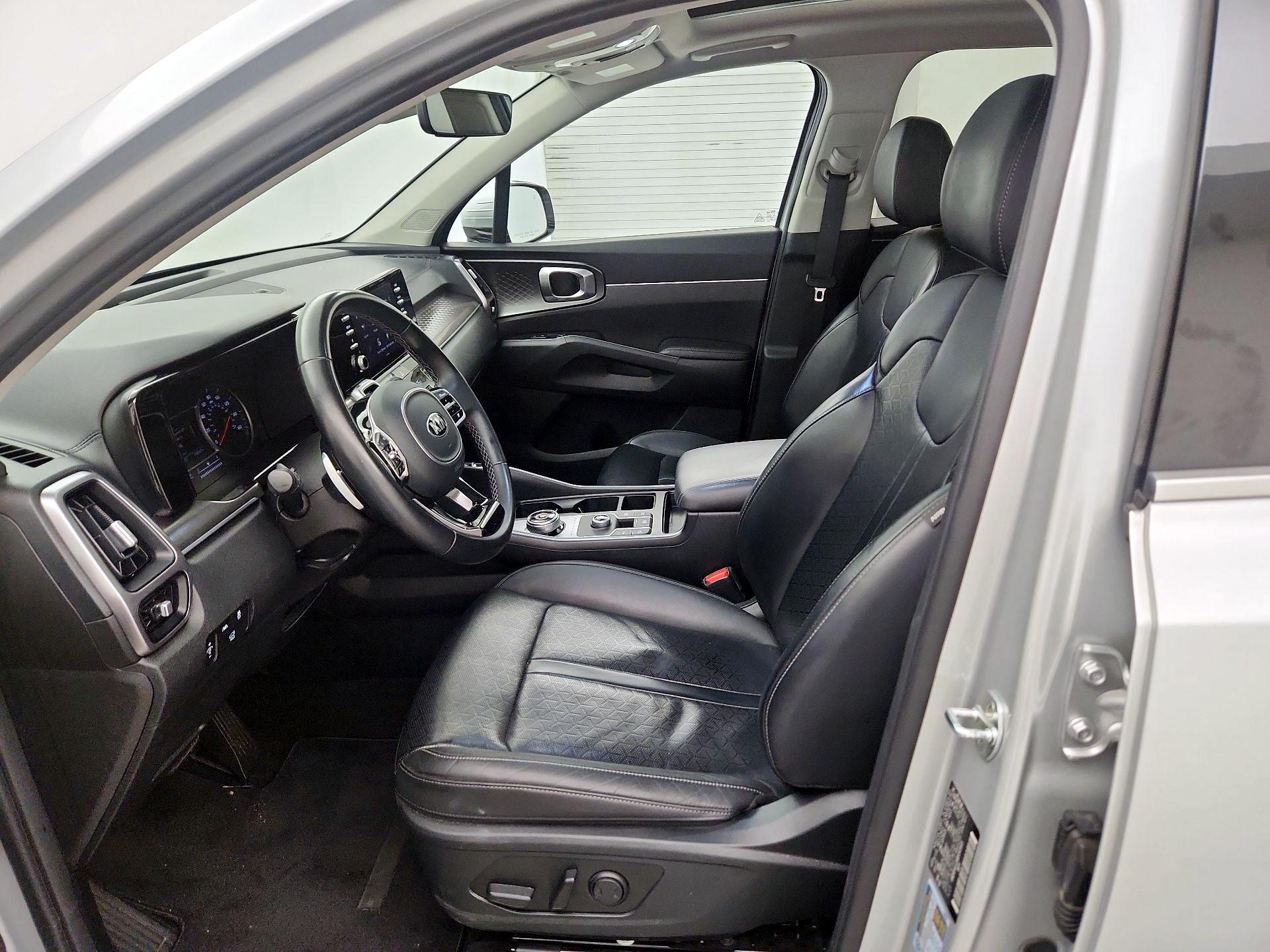 Thumbnail: 2021 Kia Sorento - 11