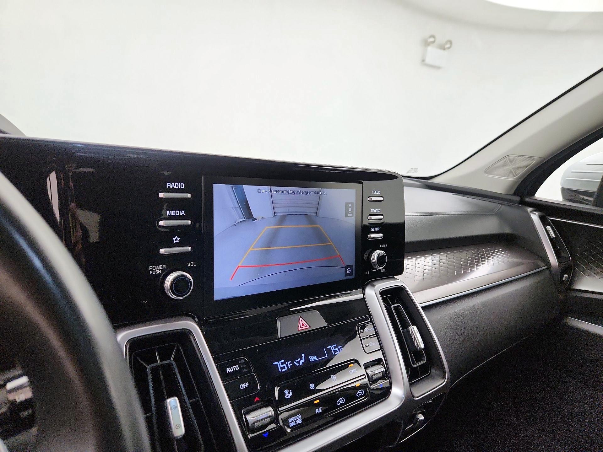 Thumbnail: 2021 Kia Sorento - 14