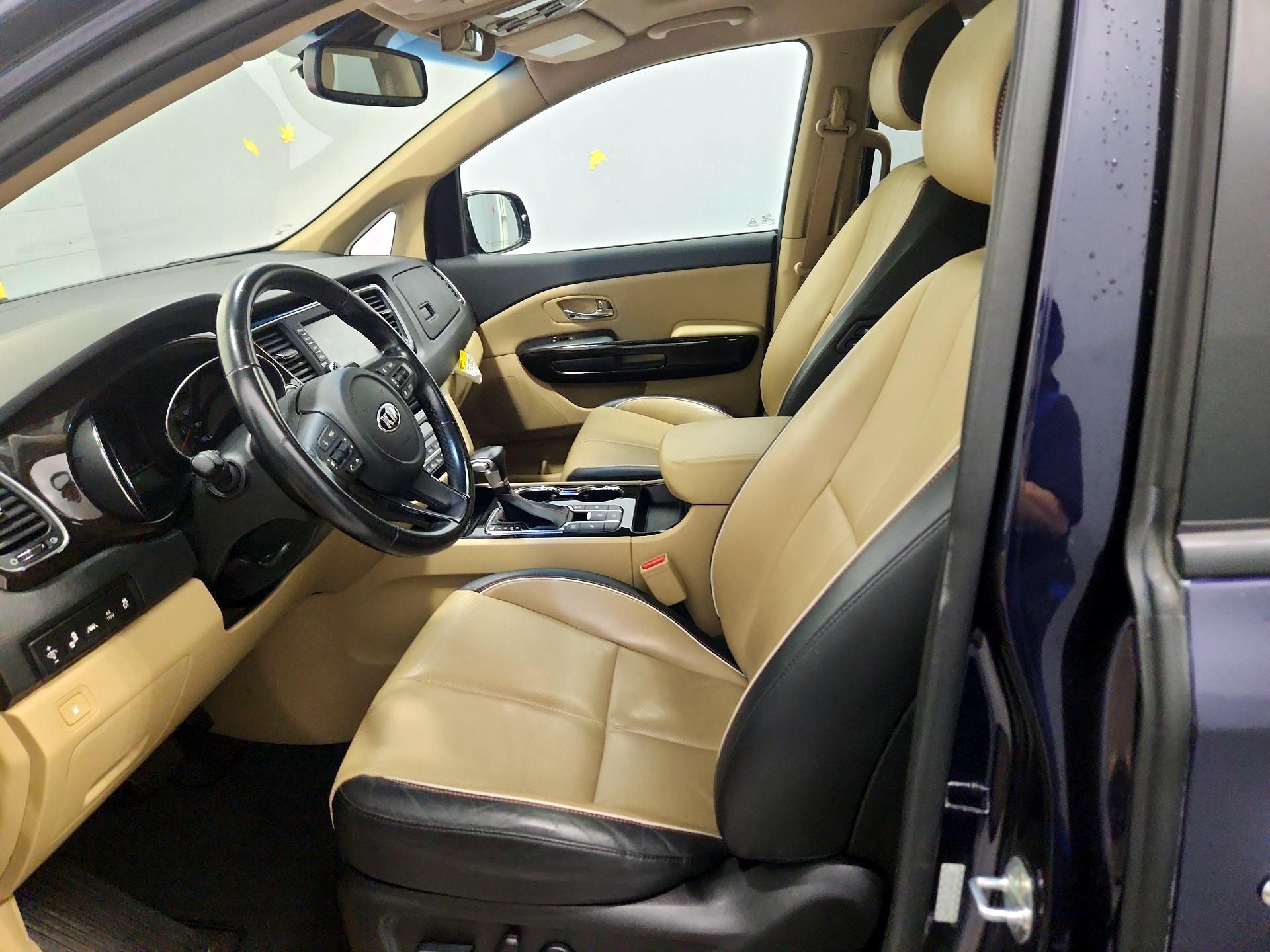 Thumbnail: 2020 Kia Sedona - 11