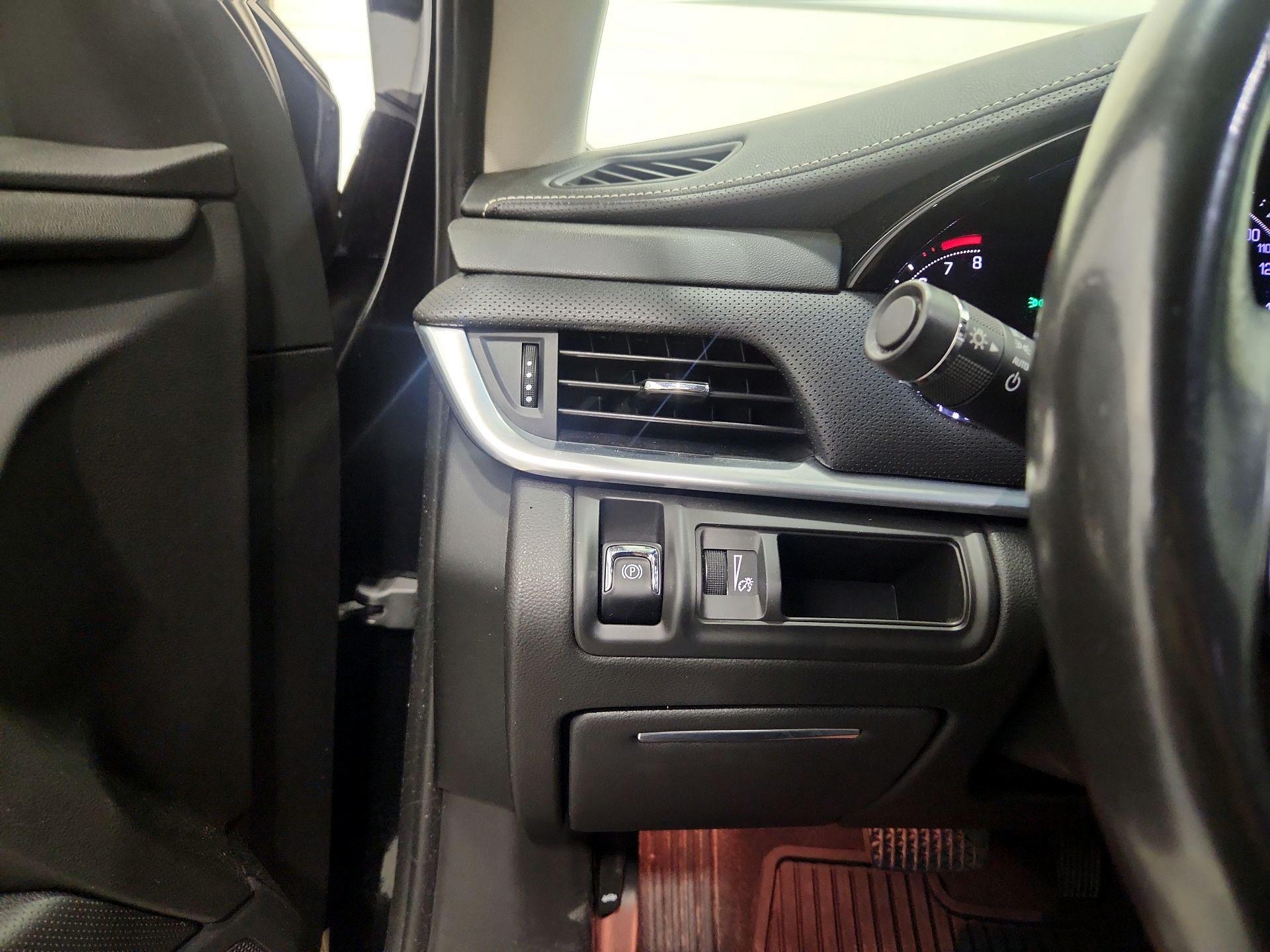 Thumbnail: 2019 Cadillac XTS - 13
