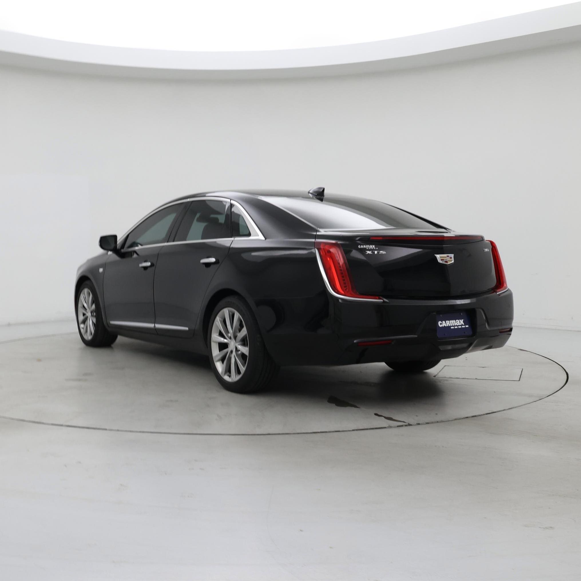 Thumbnail: 2019 Cadillac XTS - 2