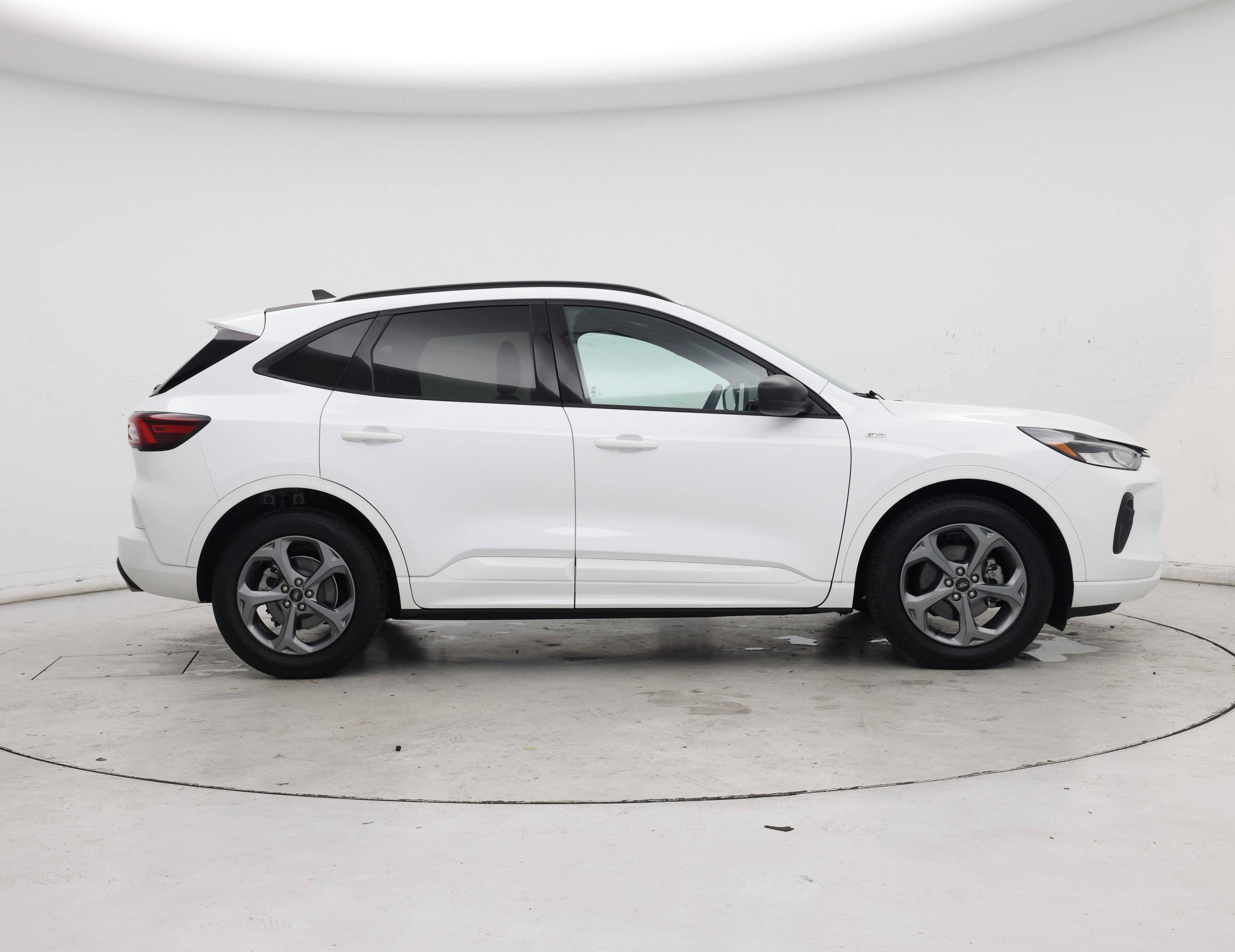 Thumbnail: 2023 Ford Escape - 7