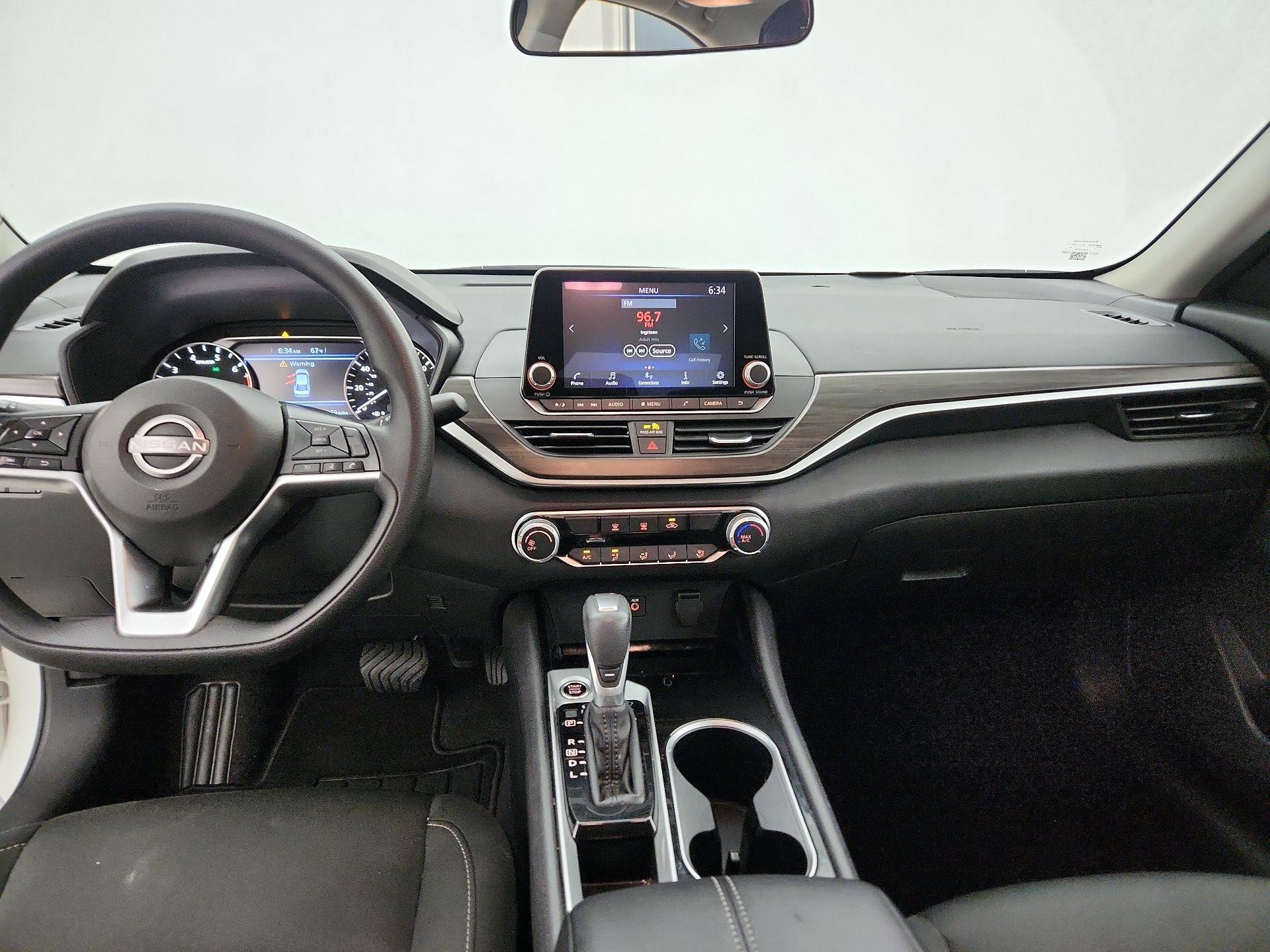 Thumbnail: 2024 Nissan Altima - 9