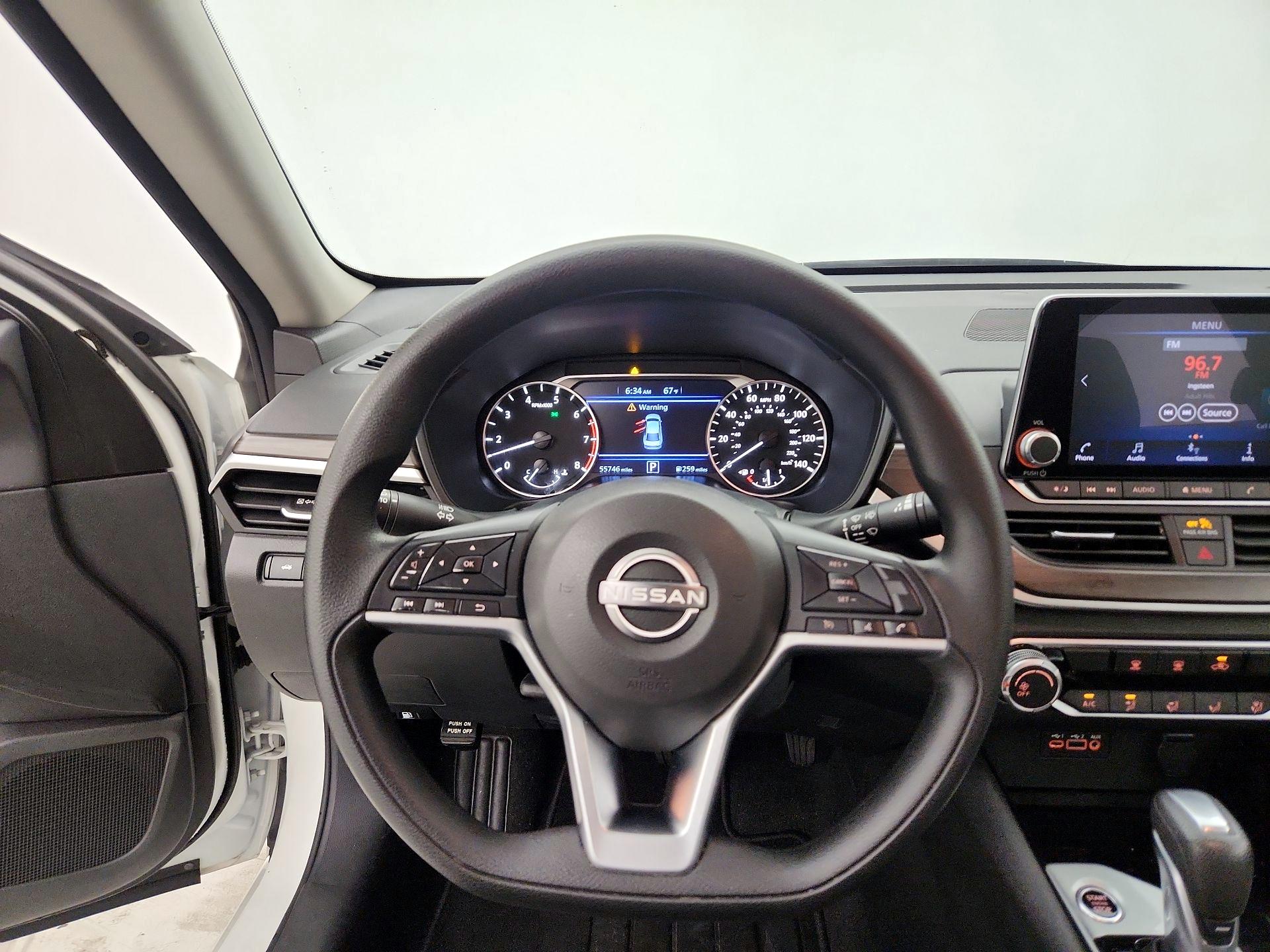 Thumbnail: 2024 Nissan Altima - 10