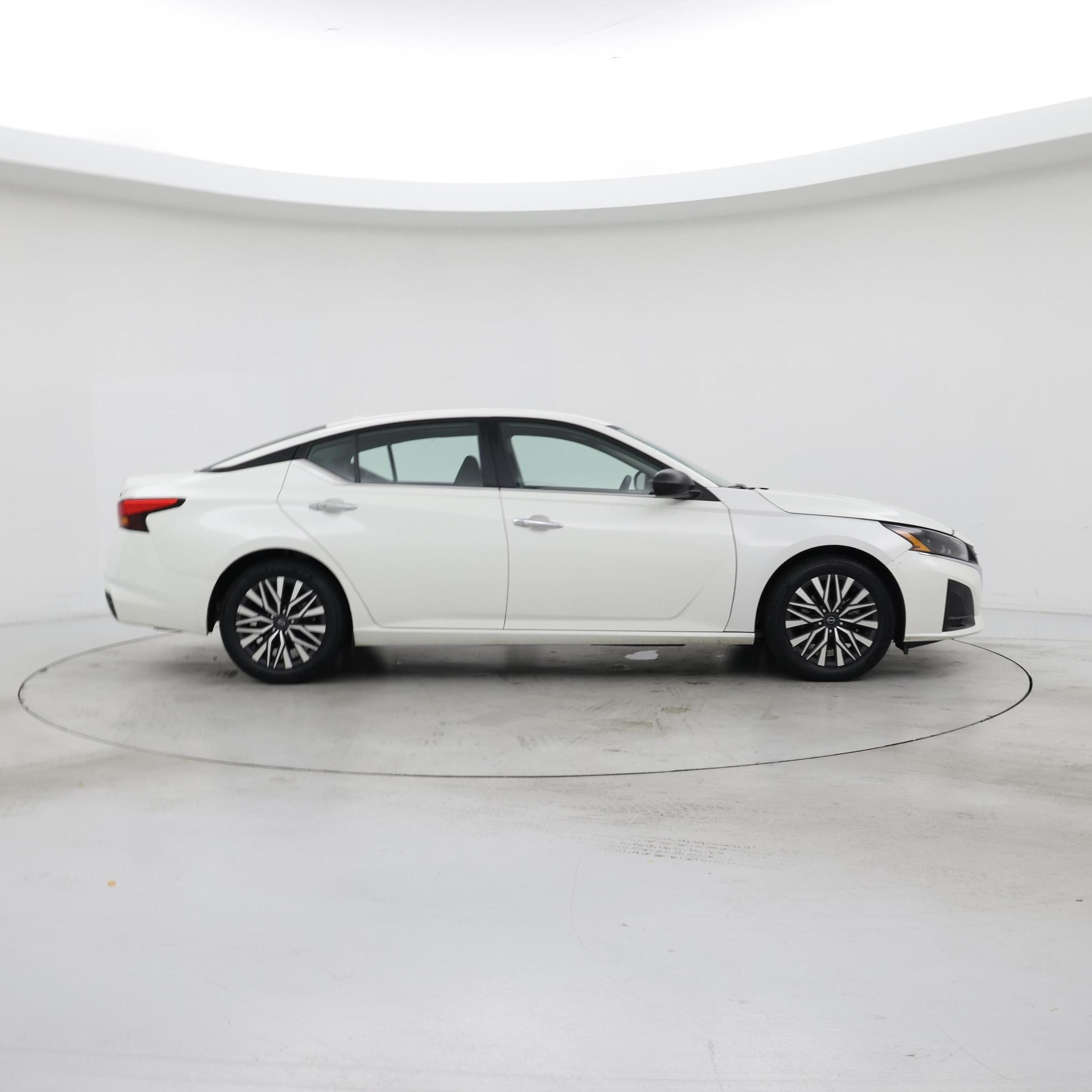 Thumbnail: 2024 Nissan Altima - 7