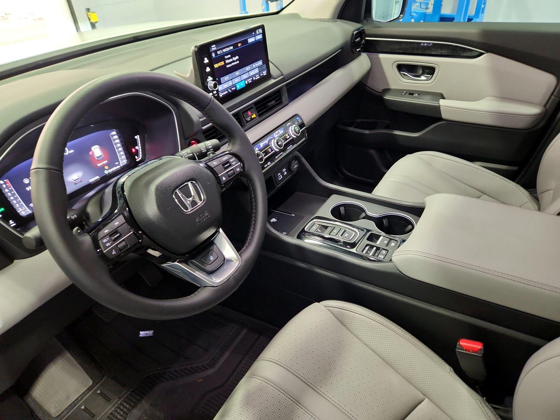 Thumbnail: 2025 Honda Pilot - 11