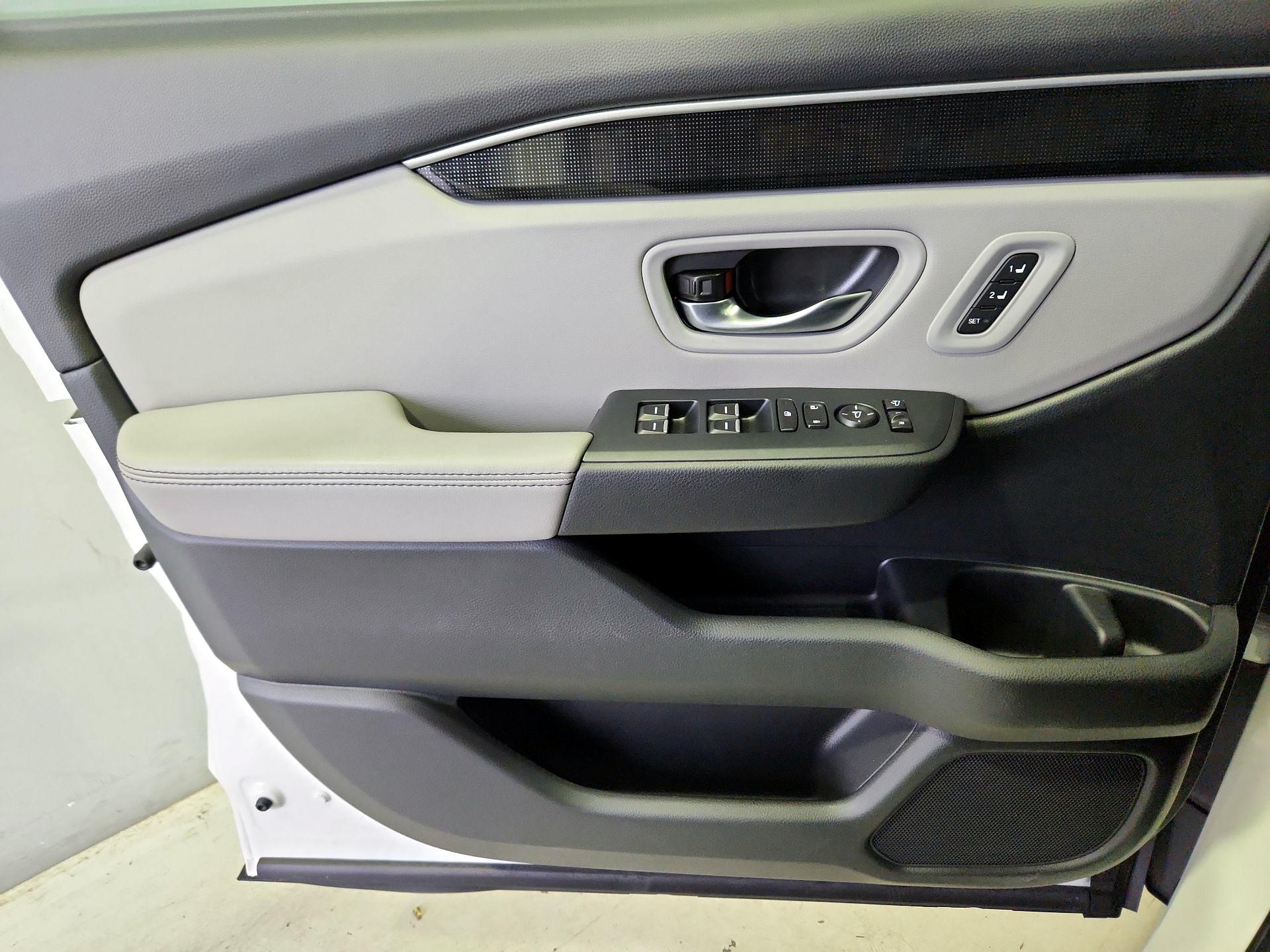 Thumbnail: 2025 Honda Pilot - 12