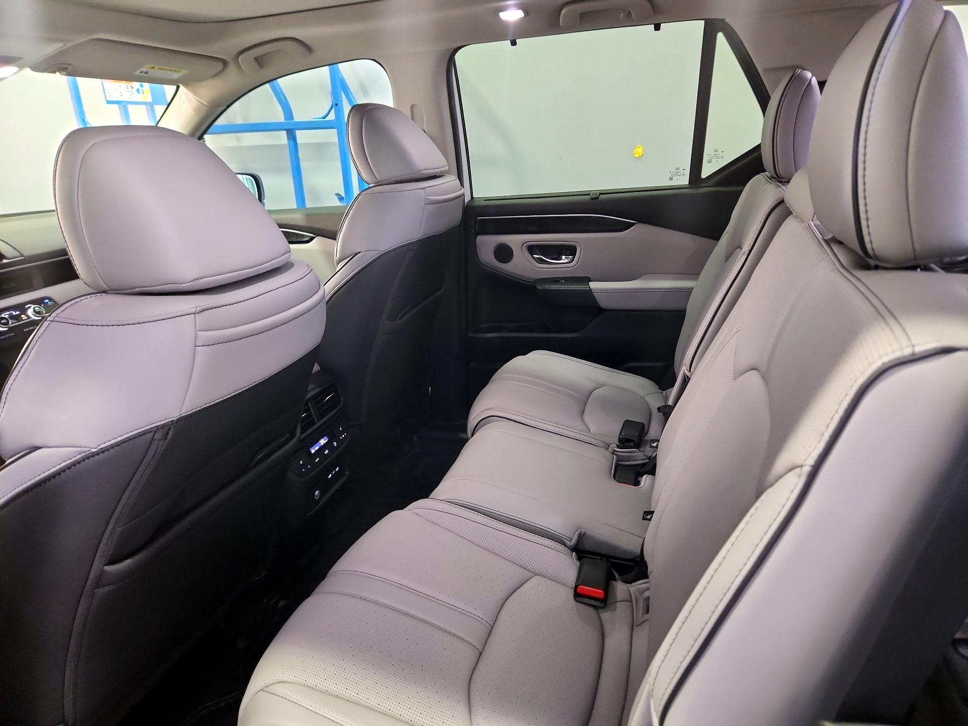 Thumbnail: 2025 Honda Pilot - 19