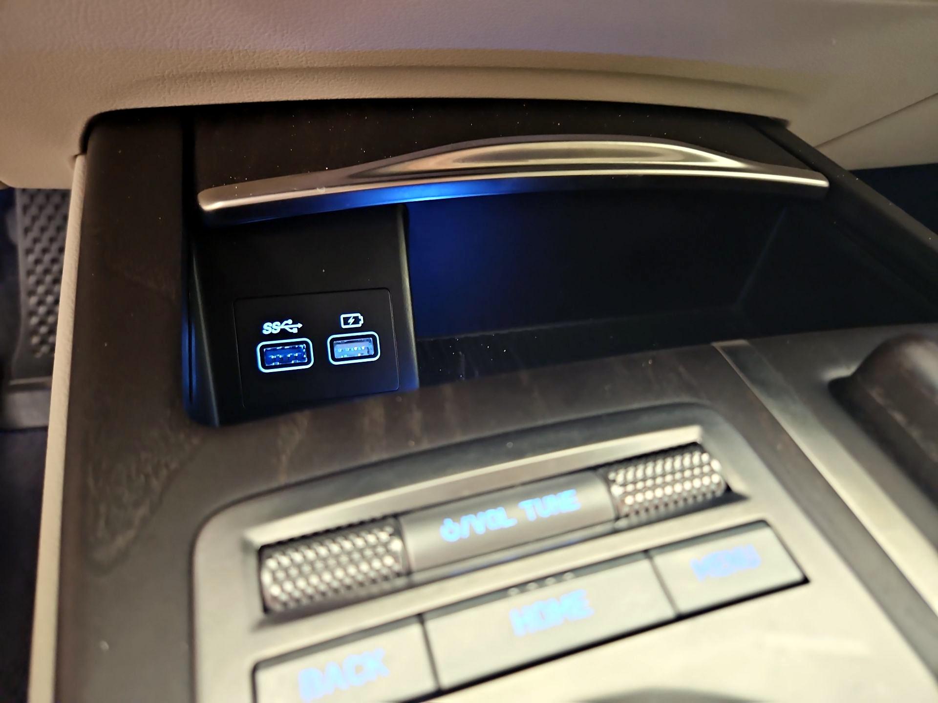 Thumbnail: 2023 Genesis G80 - 19