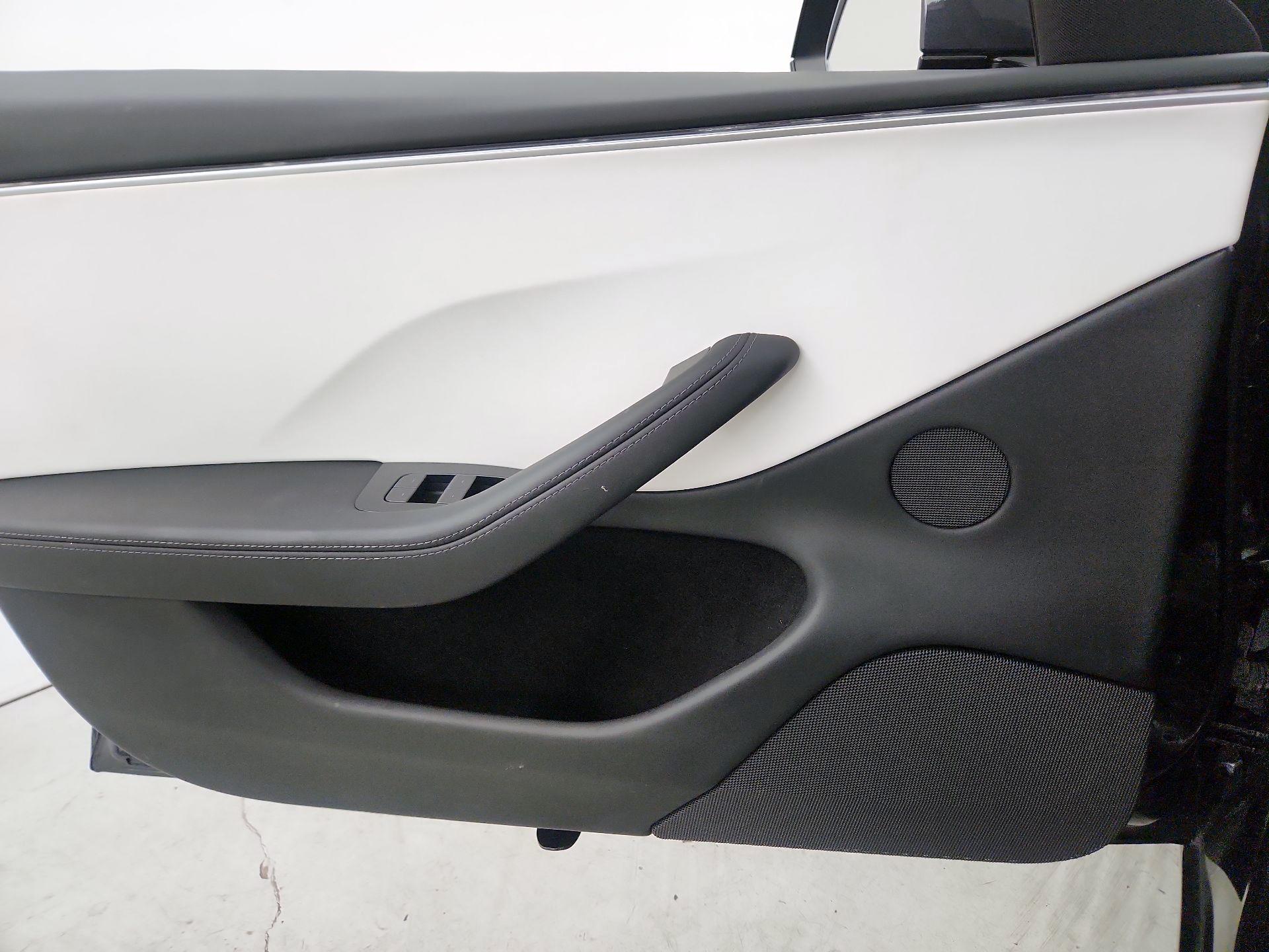 Thumbnail: 2024 Tesla Model 3 - 12