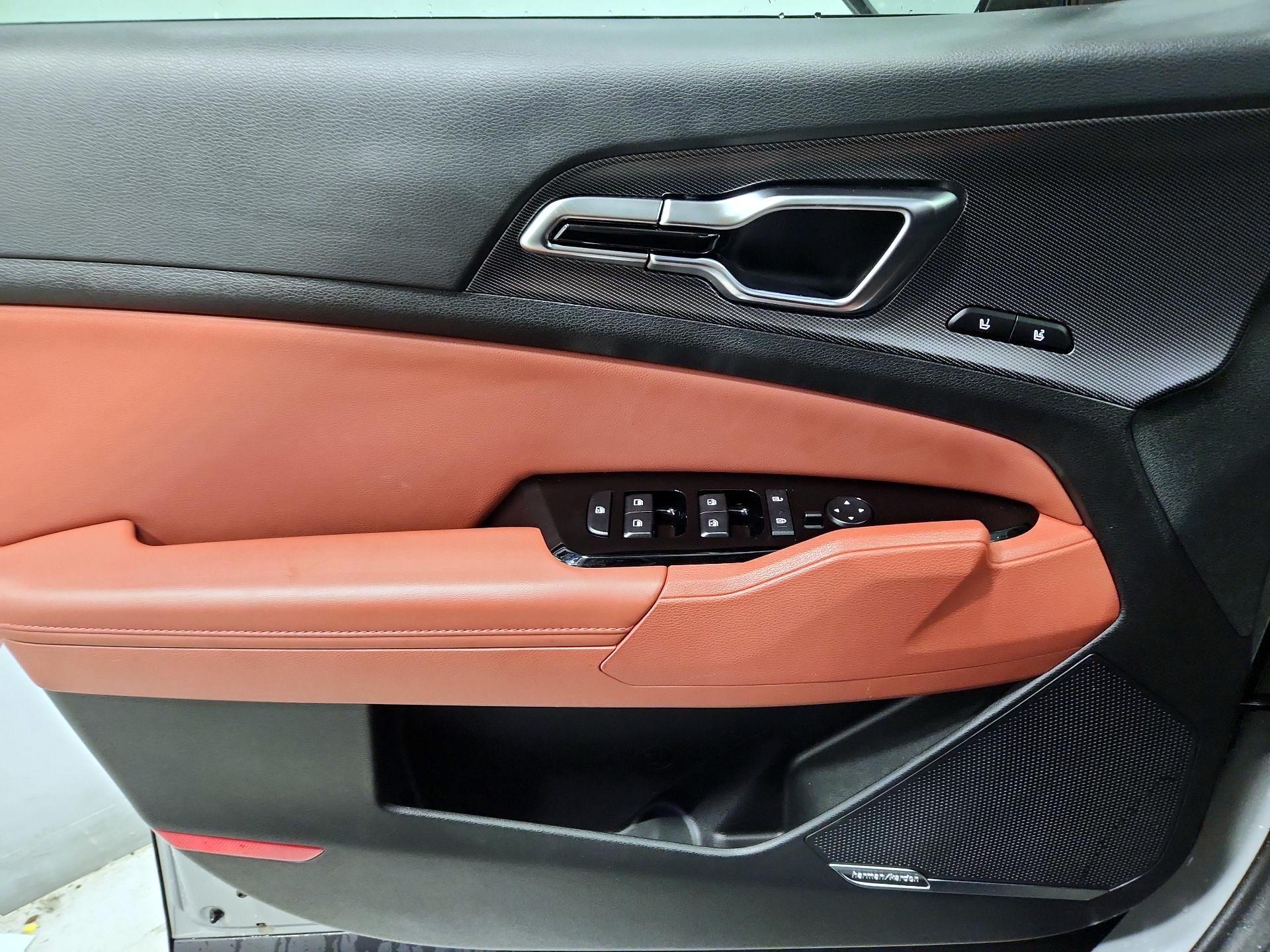 Thumbnail: 2025 Kia Sportage - 12