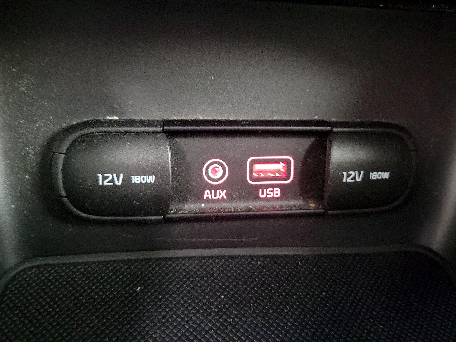 Thumbnail: 2019 Kia Sportage - 18