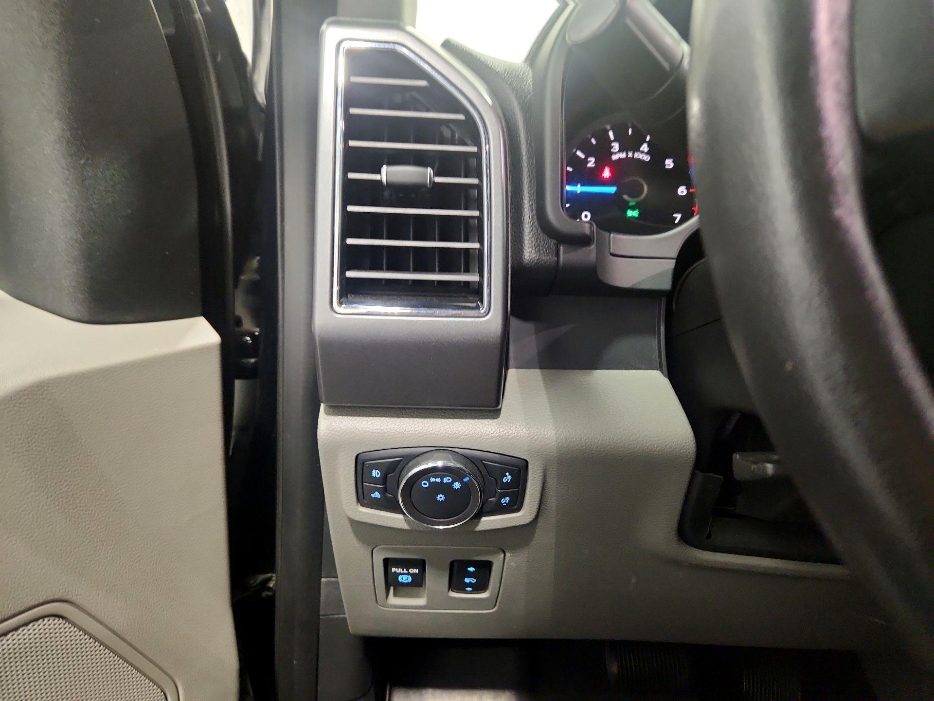 Thumbnail: 2018 Ford F-150 - 13