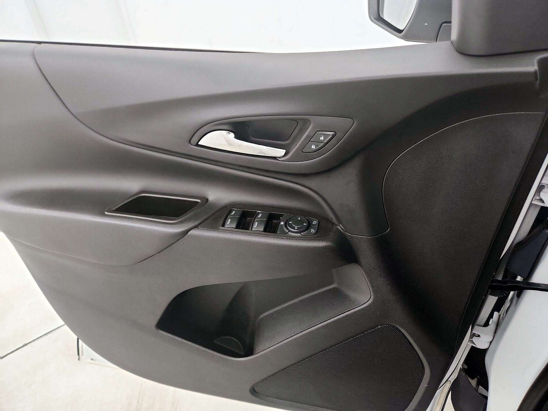 Thumbnail: 2023 Chevrolet Equinox - 12