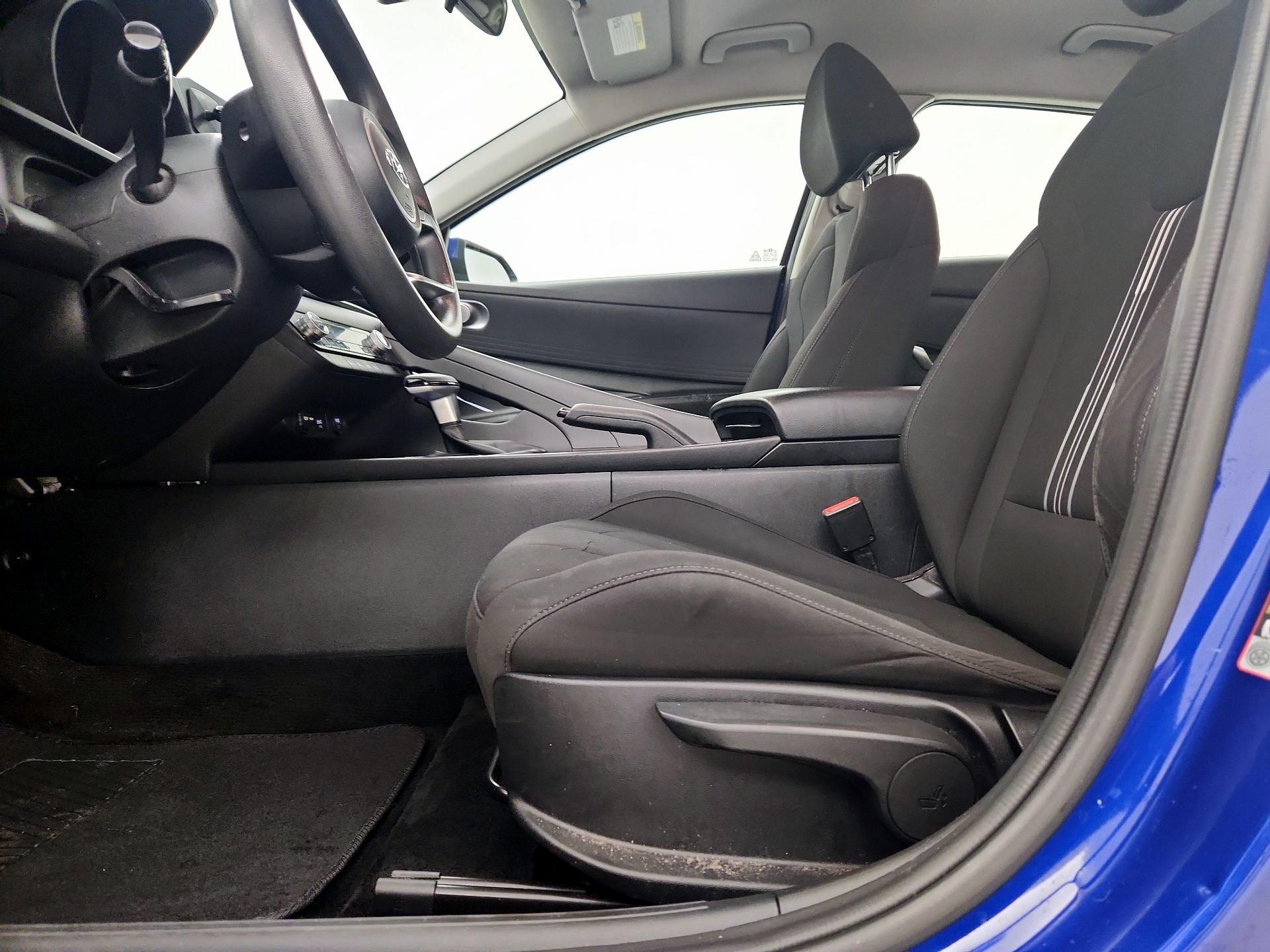 Thumbnail: 2023 Hyundai Elantra - 11