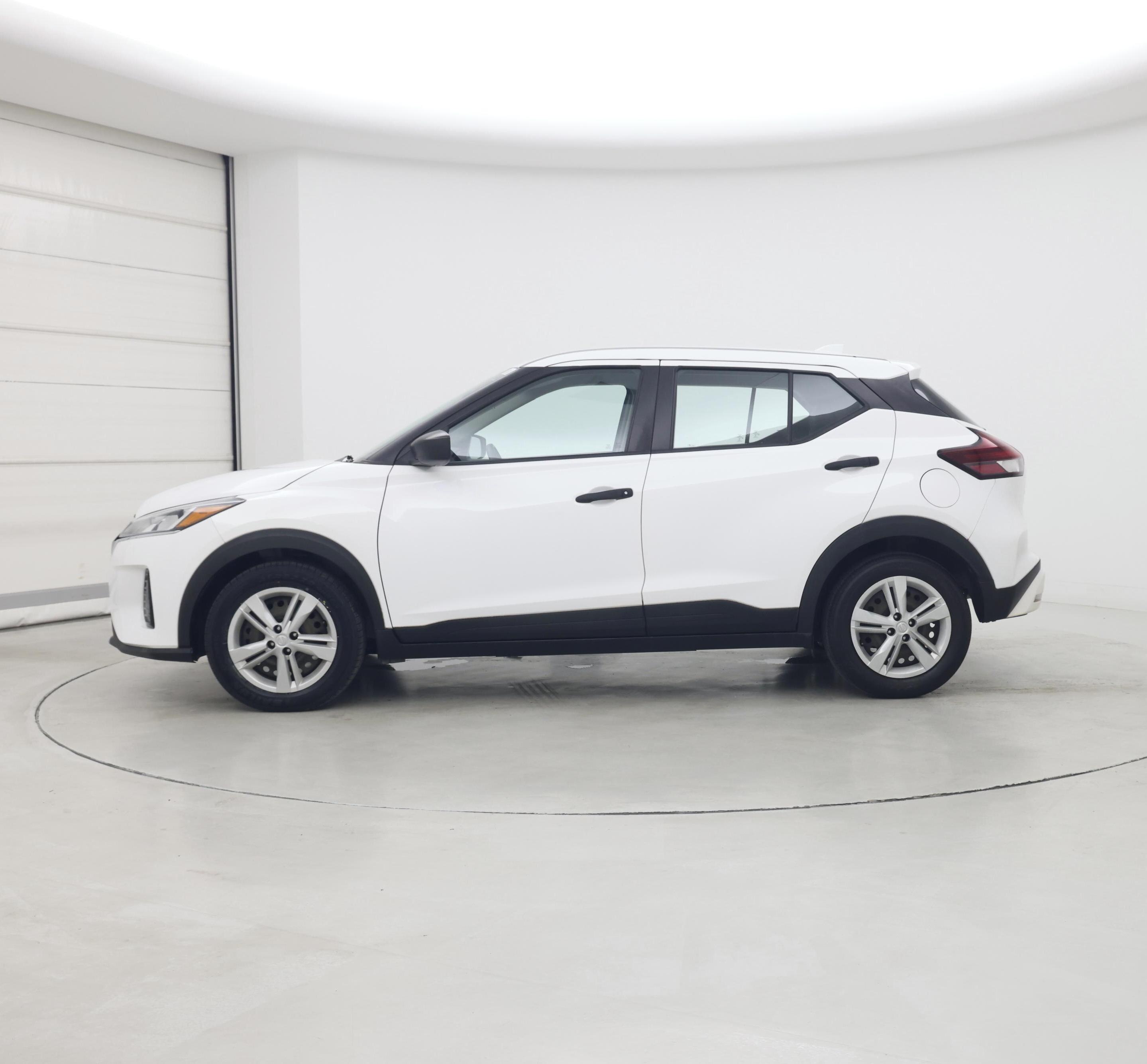 Thumbnail: 2021 Nissan Kicks - 3
