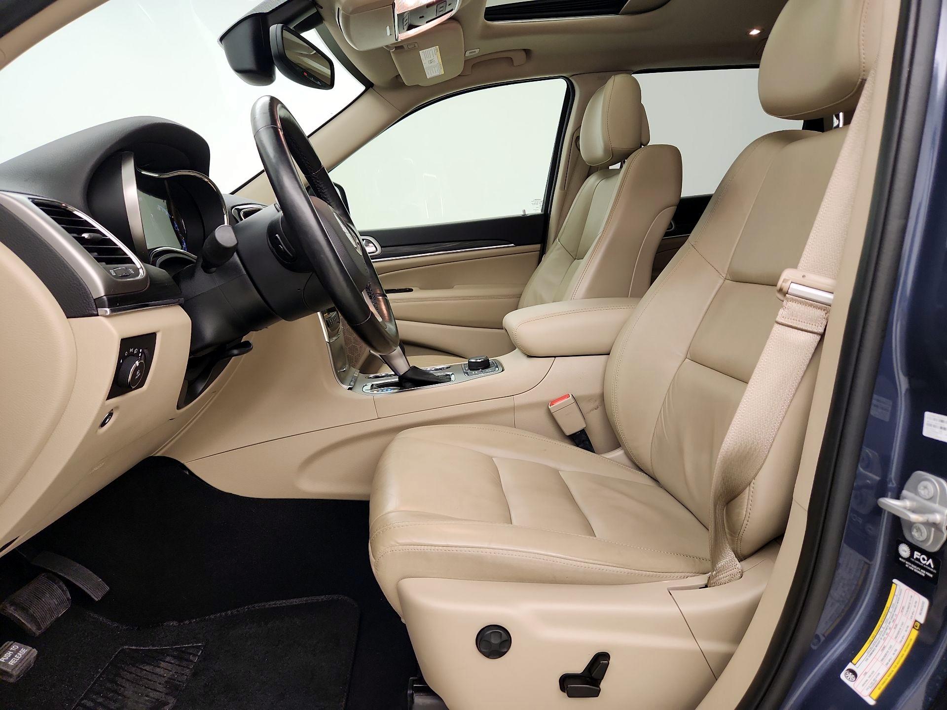 Thumbnail: 2021 Jeep Grand Cherokee - 11