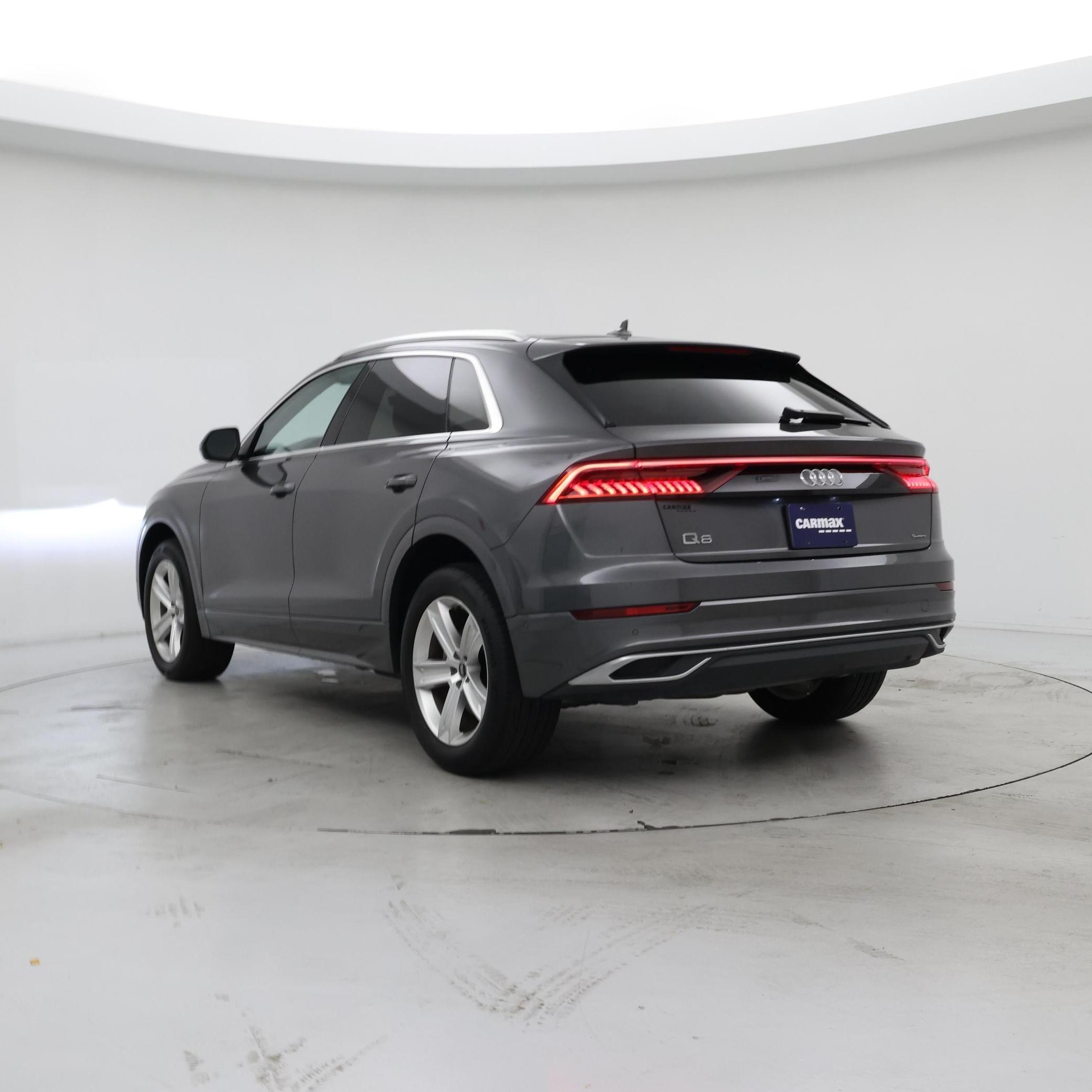 Thumbnail: 2021 Audi Q8 - 2