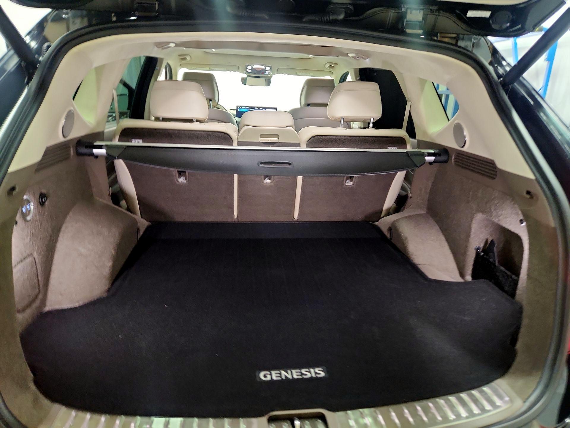 Thumbnail: 2023 Genesis GV80 - 18