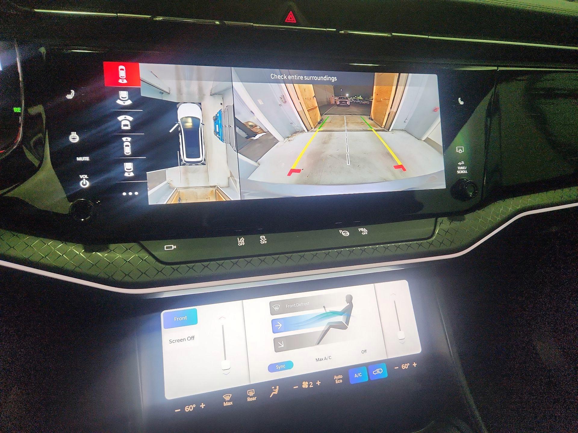 Thumbnail: 2025 Jeep Wagoneer S - 14