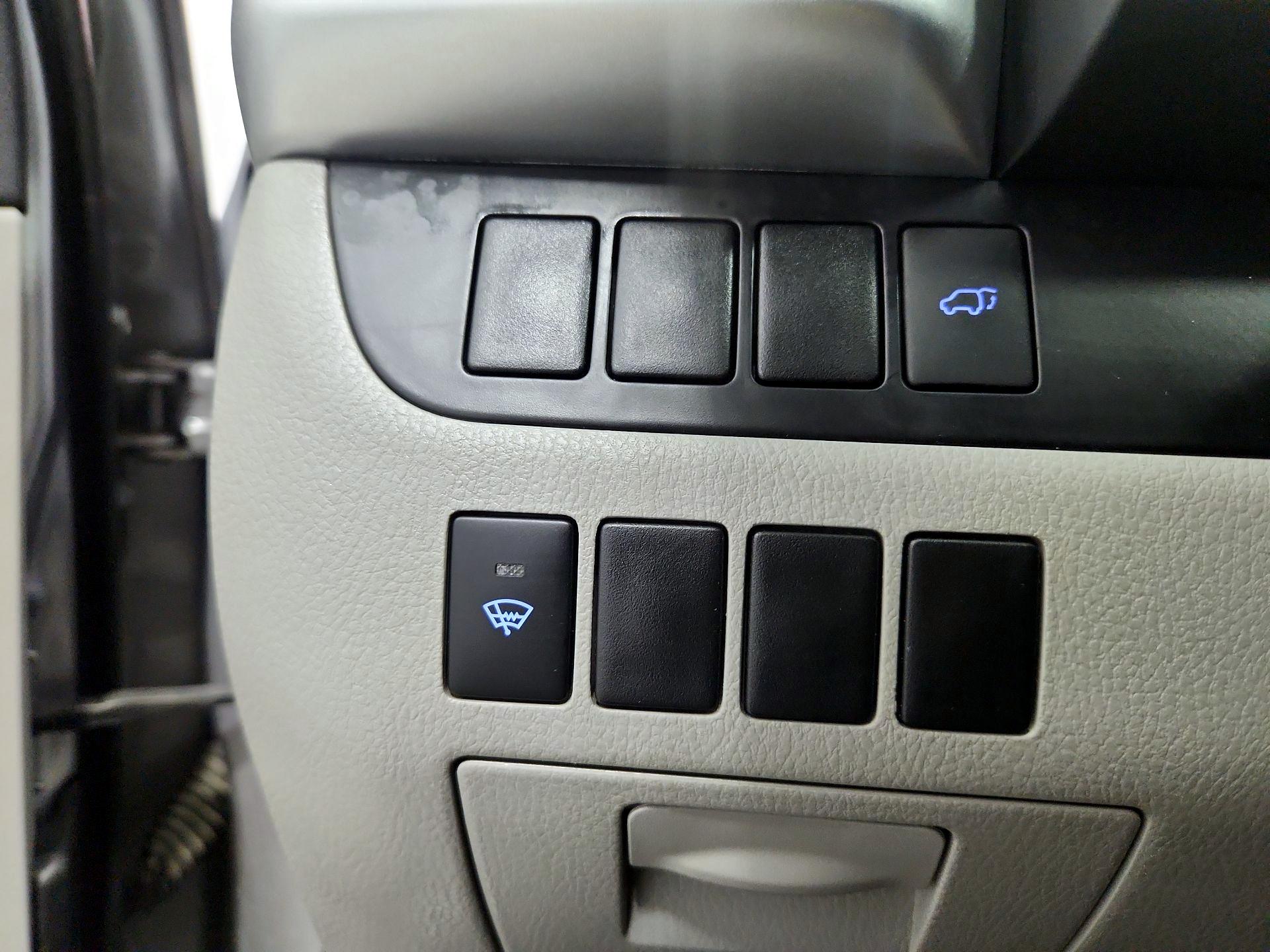 Thumbnail: 2016 Toyota Highlander - 13