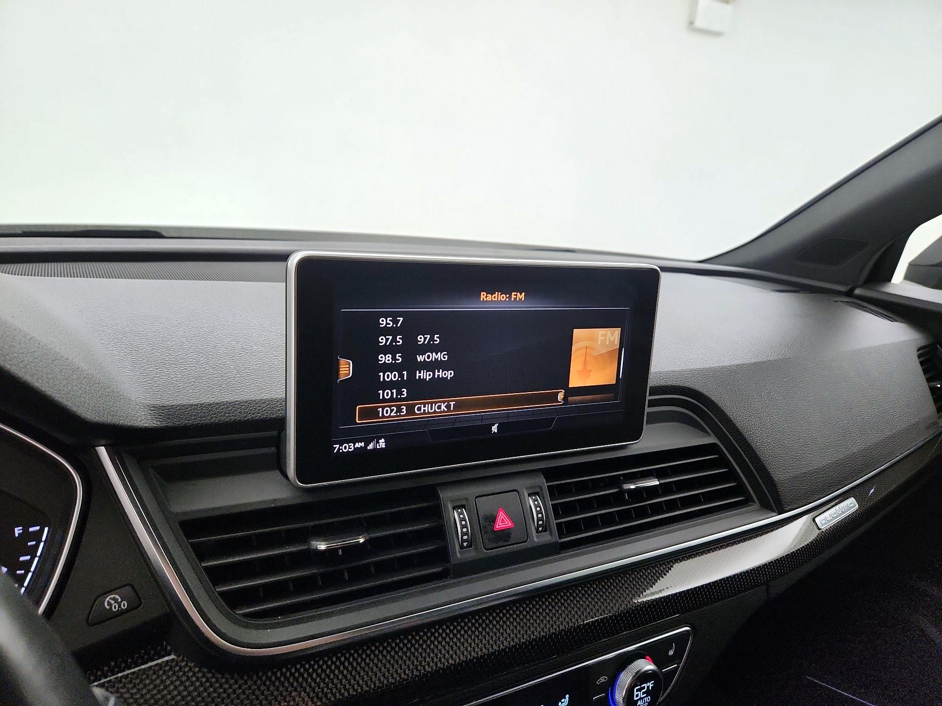 Thumbnail: 2019 Audi SQ5 - 16
