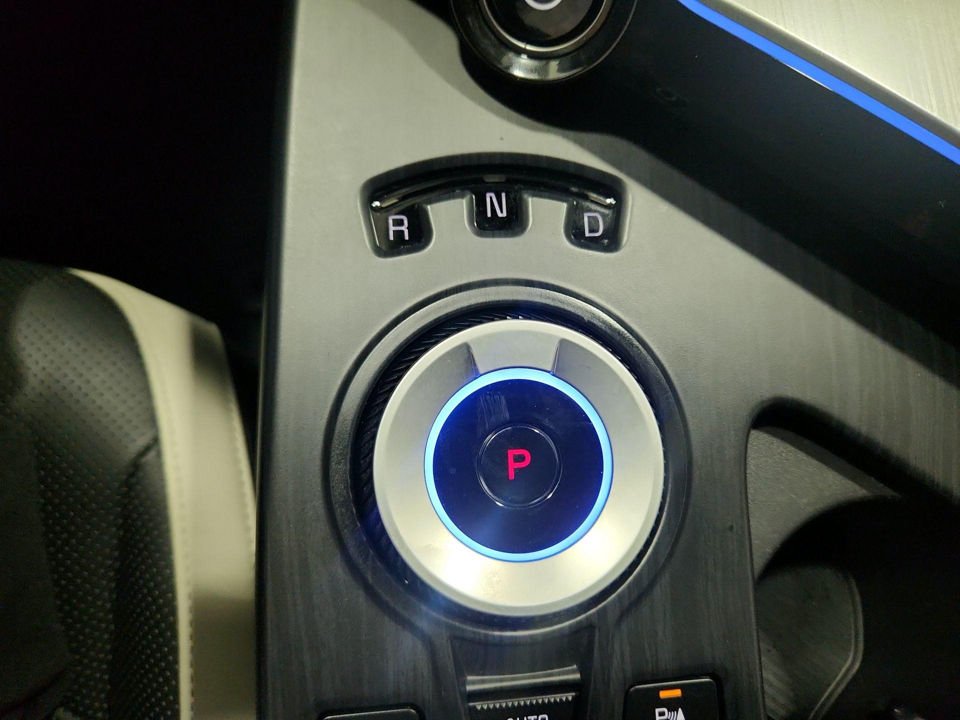 Thumbnail: 2022 Kia EV6 - 17