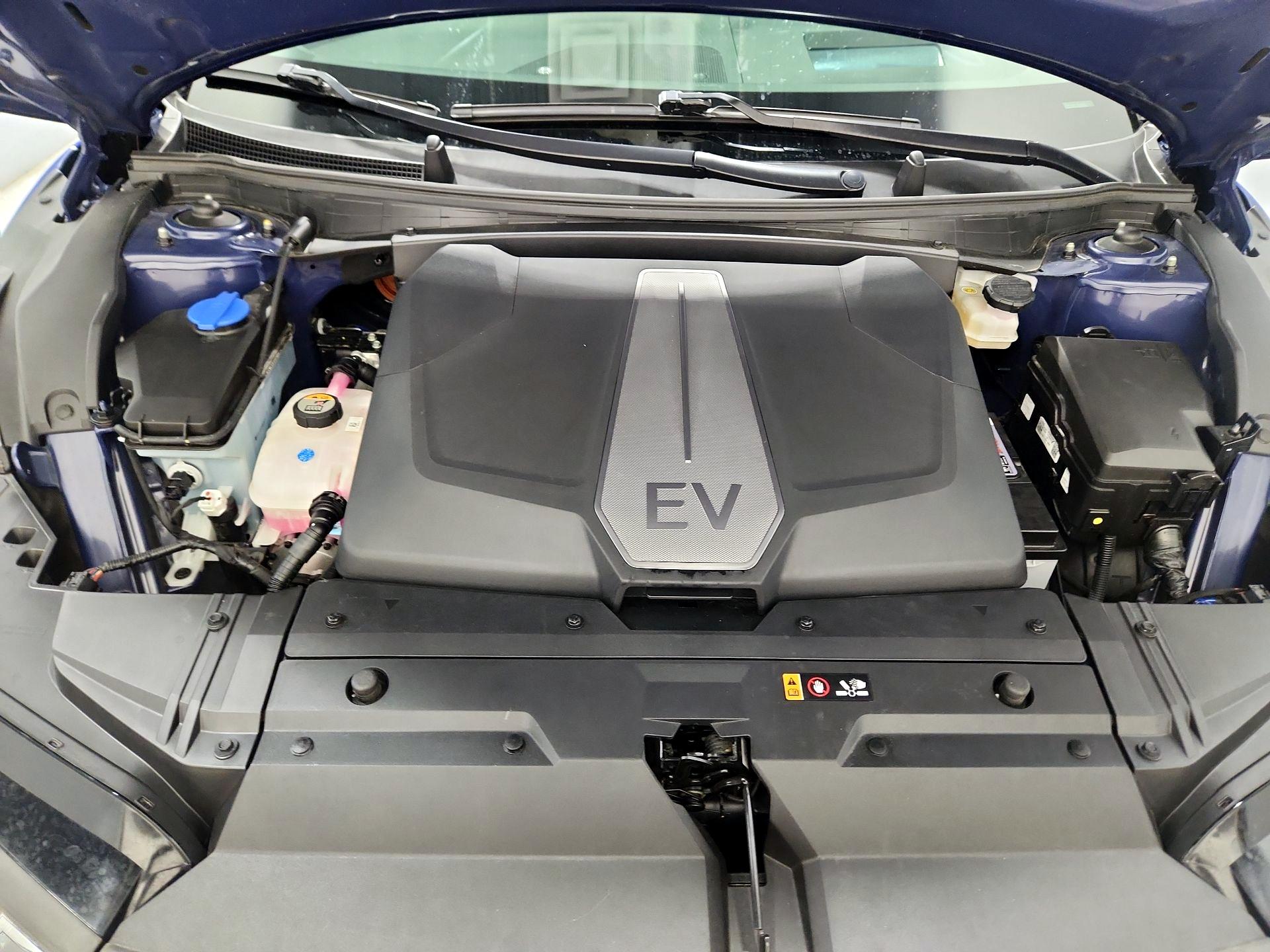 Thumbnail: 2022 Kia EV6 - 20