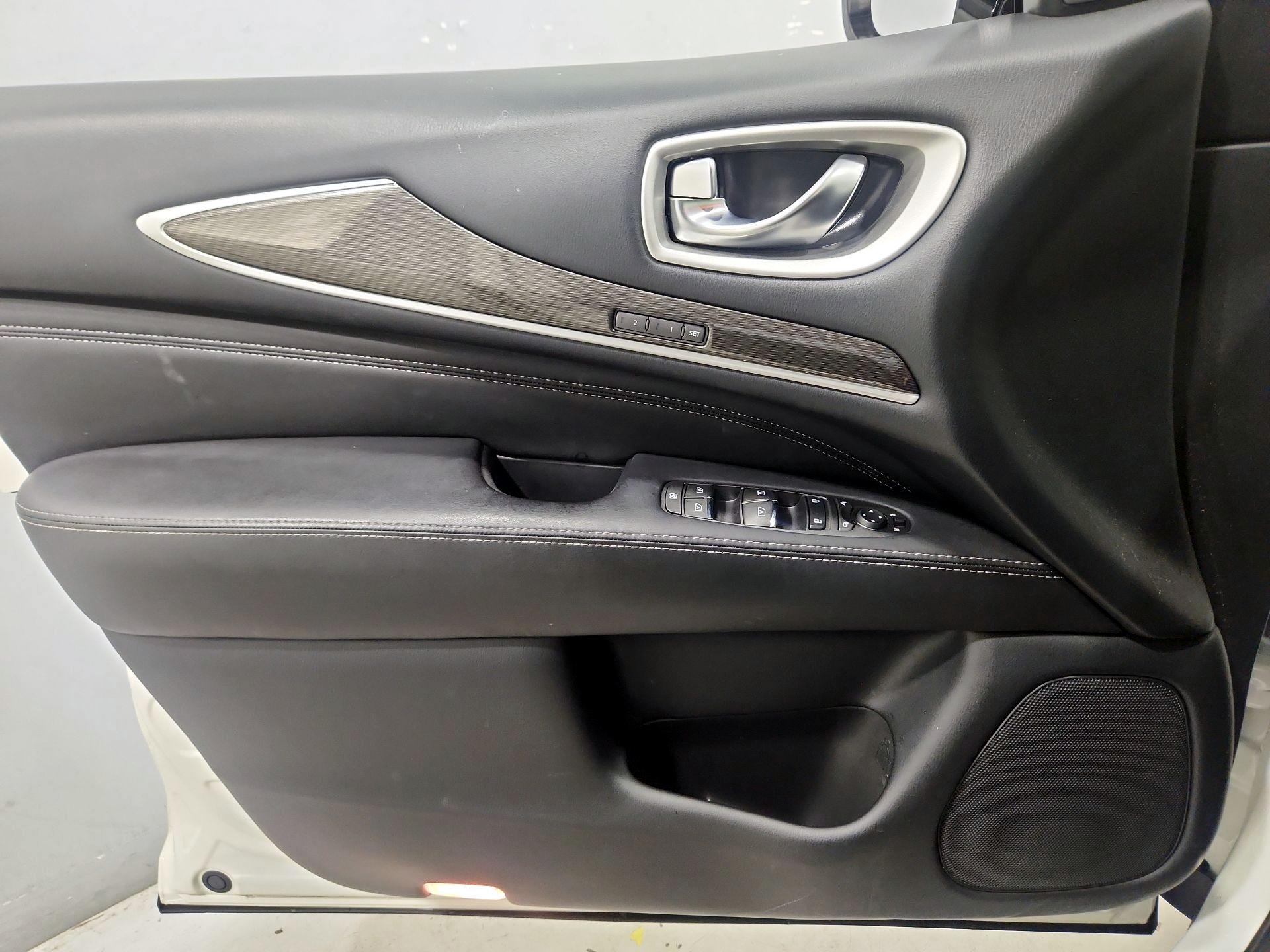 Thumbnail: 2020 INFINITI QX60 - 12