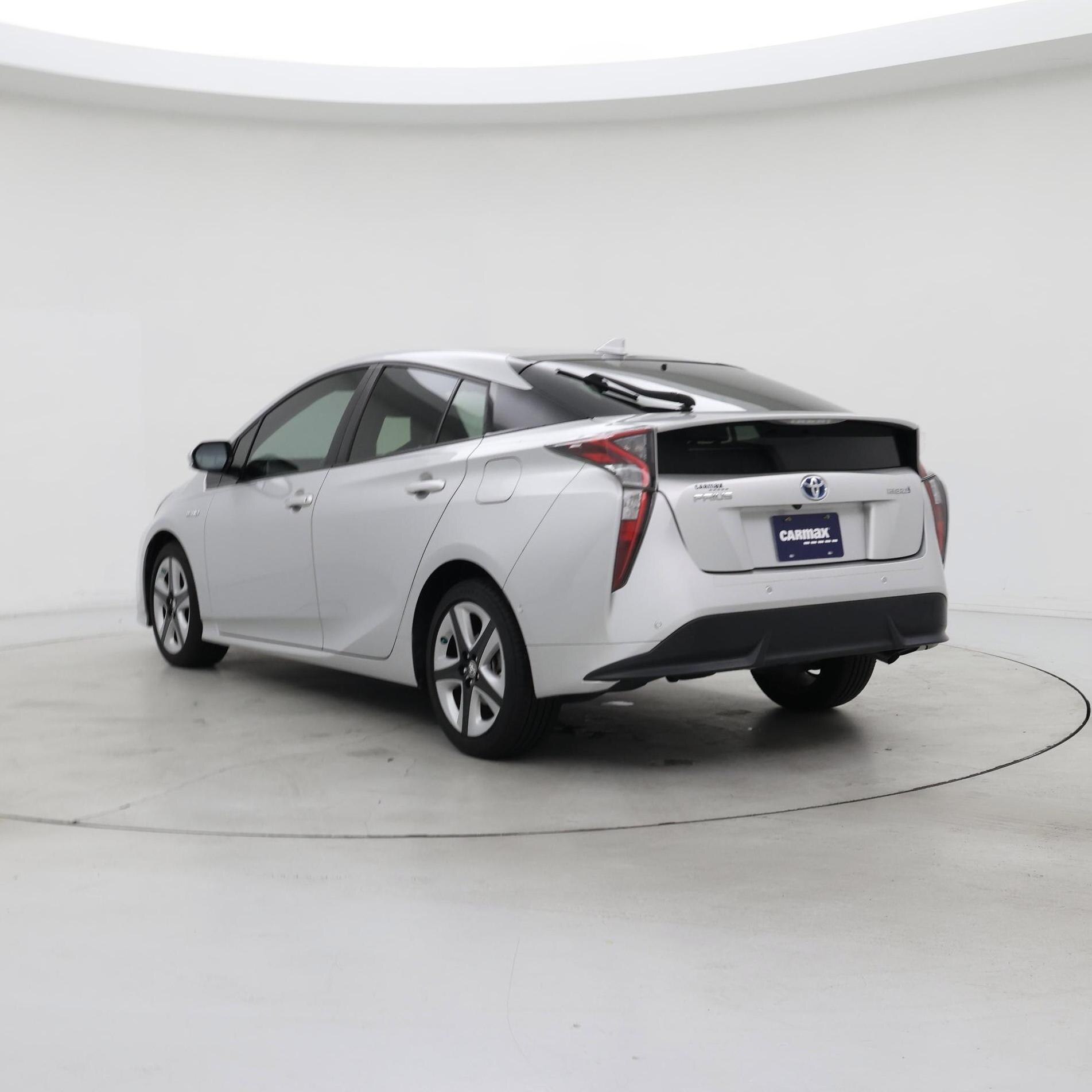 Thumbnail: 2018 Toyota Prius - 2