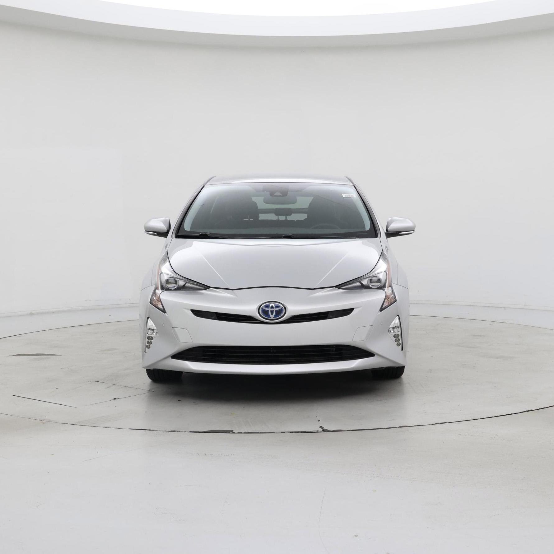 Thumbnail: 2018 Toyota Prius - 5