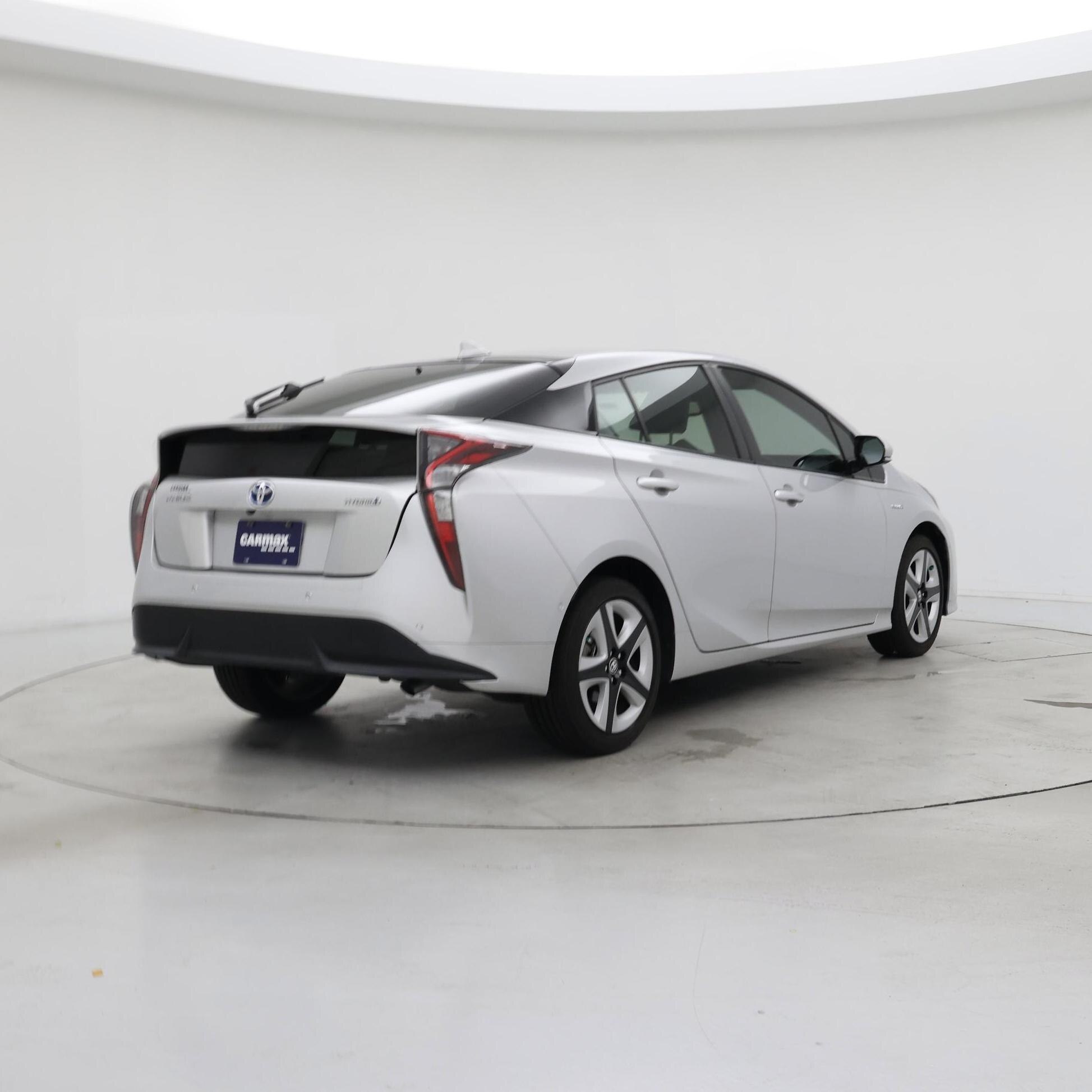 Thumbnail: 2018 Toyota Prius - 8
