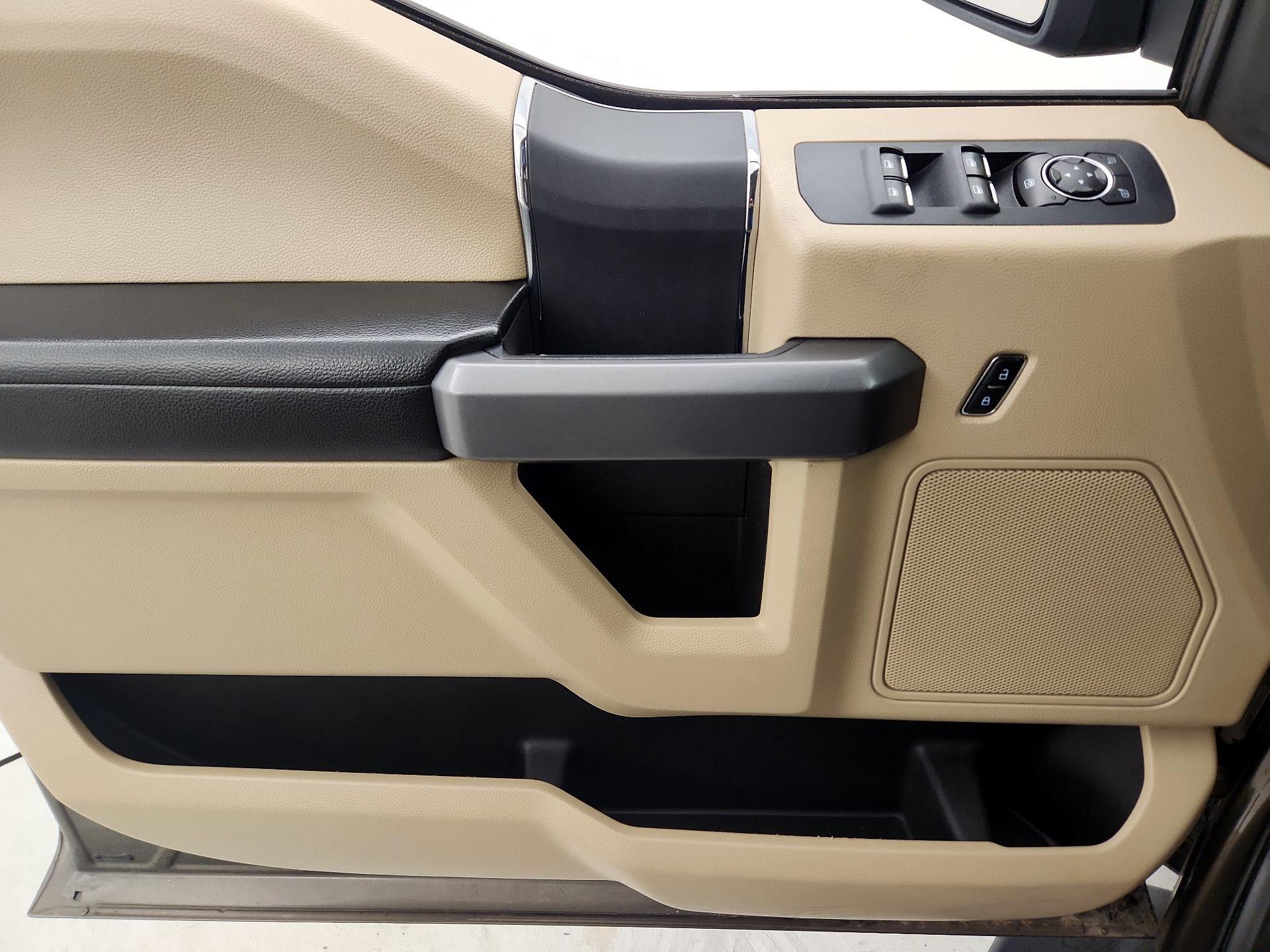 Thumbnail: 2016 Ford F-150 - 12