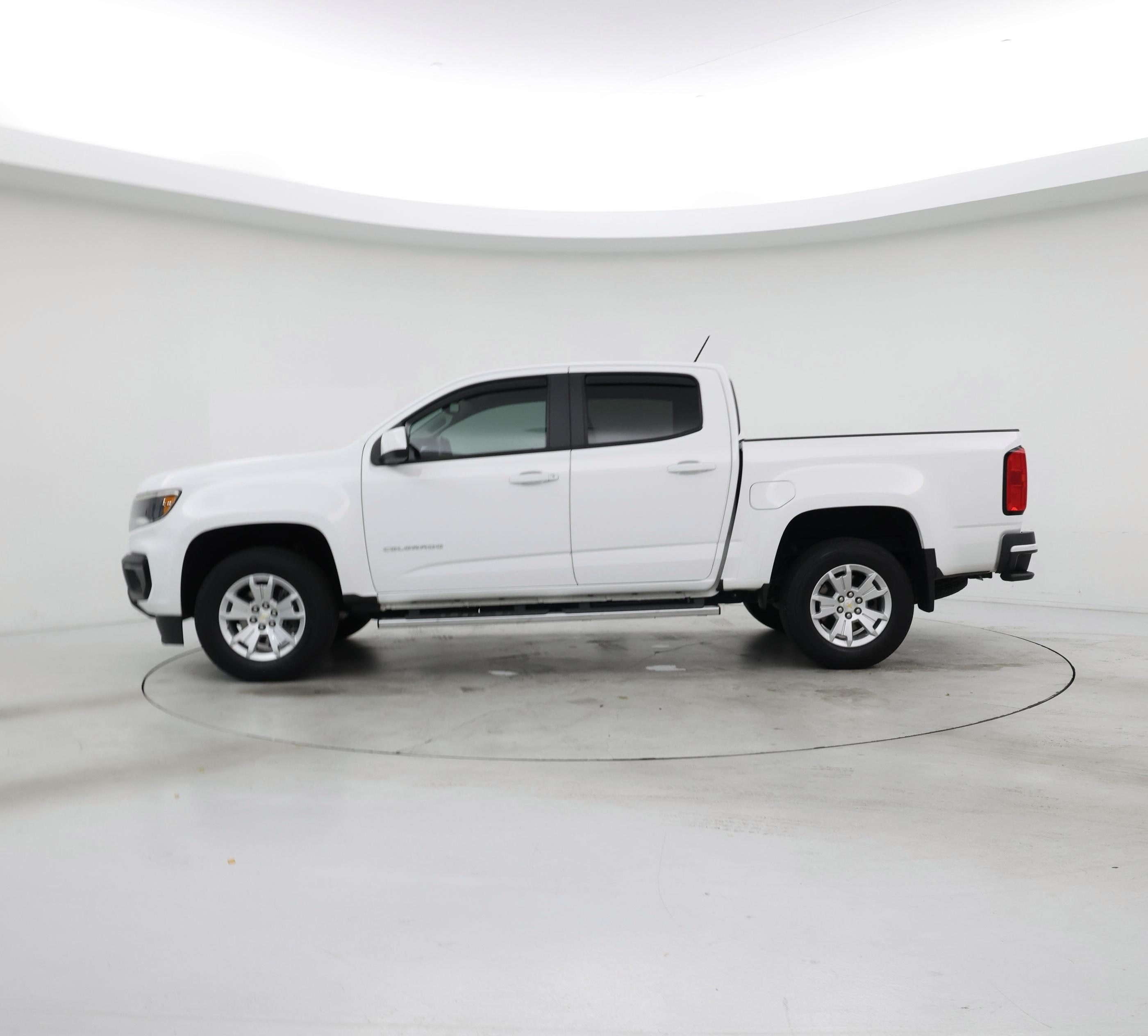 Thumbnail: 2022 Chevrolet Colorado - 3