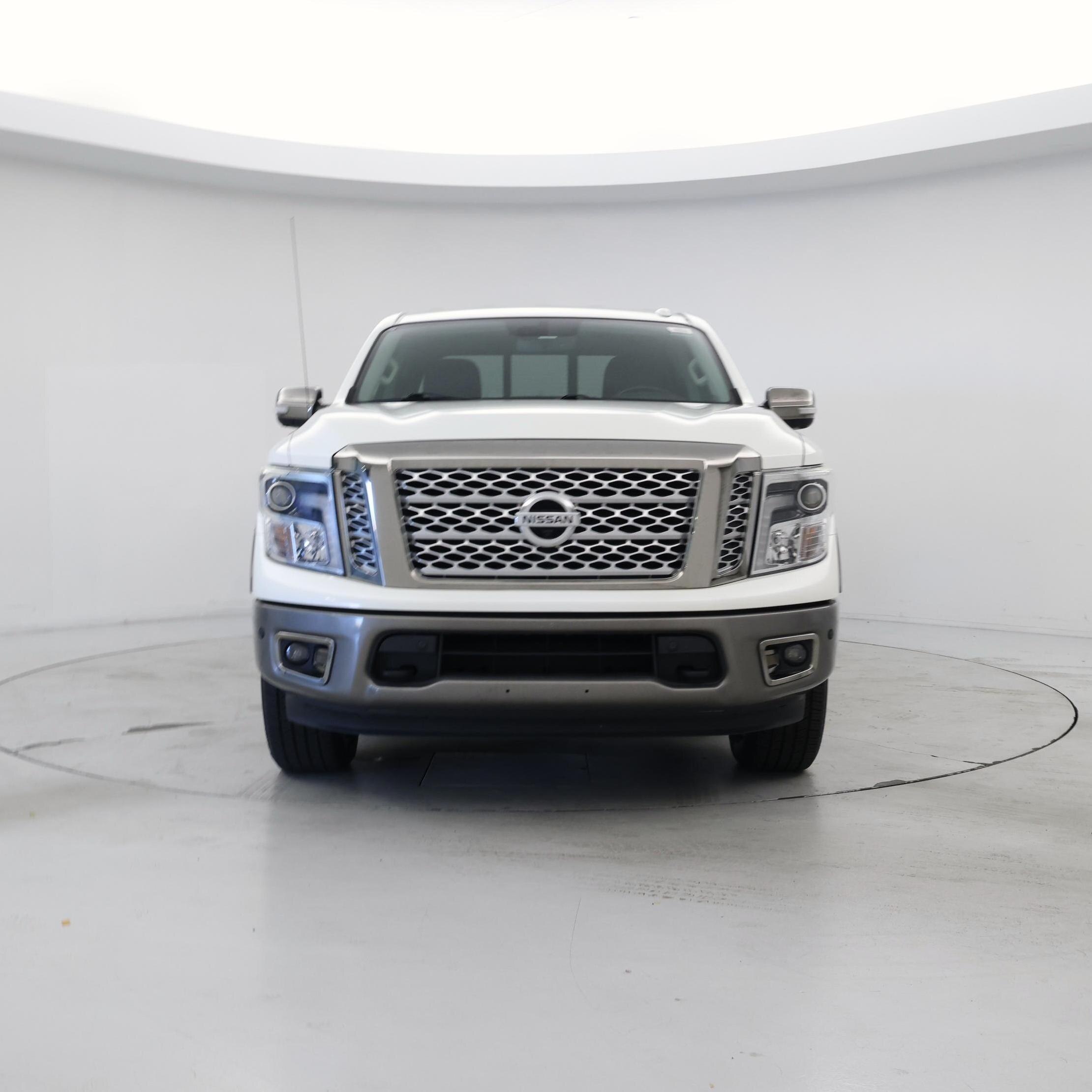 Thumbnail: 2019 Nissan Titan - 5