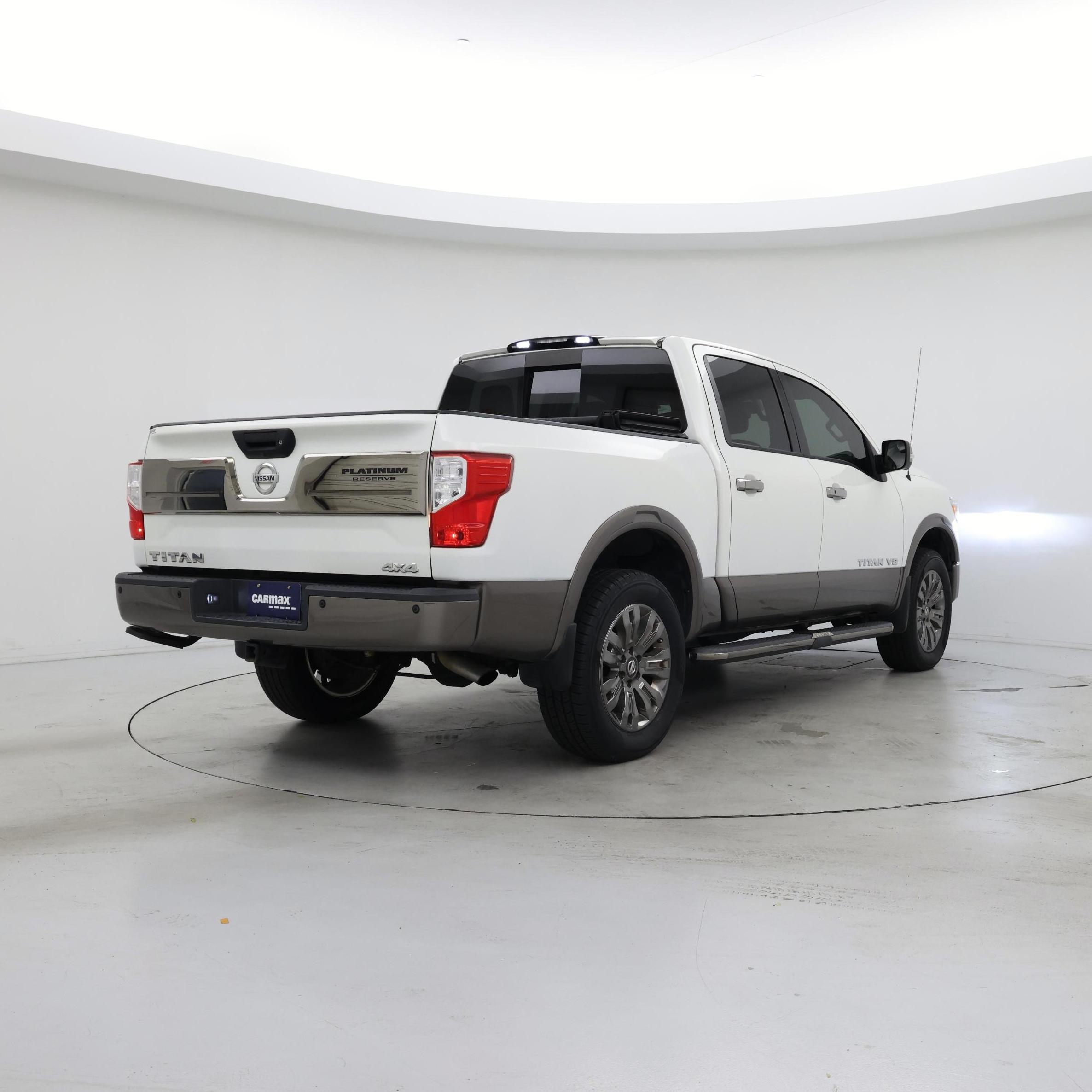 Thumbnail: 2019 Nissan Titan - 8