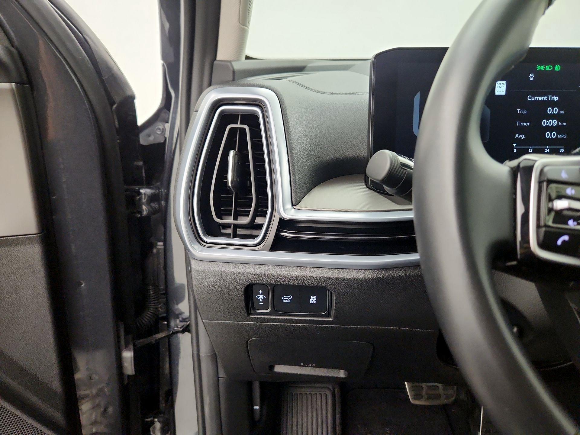 Thumbnail: 2025 Kia Sorento - 13