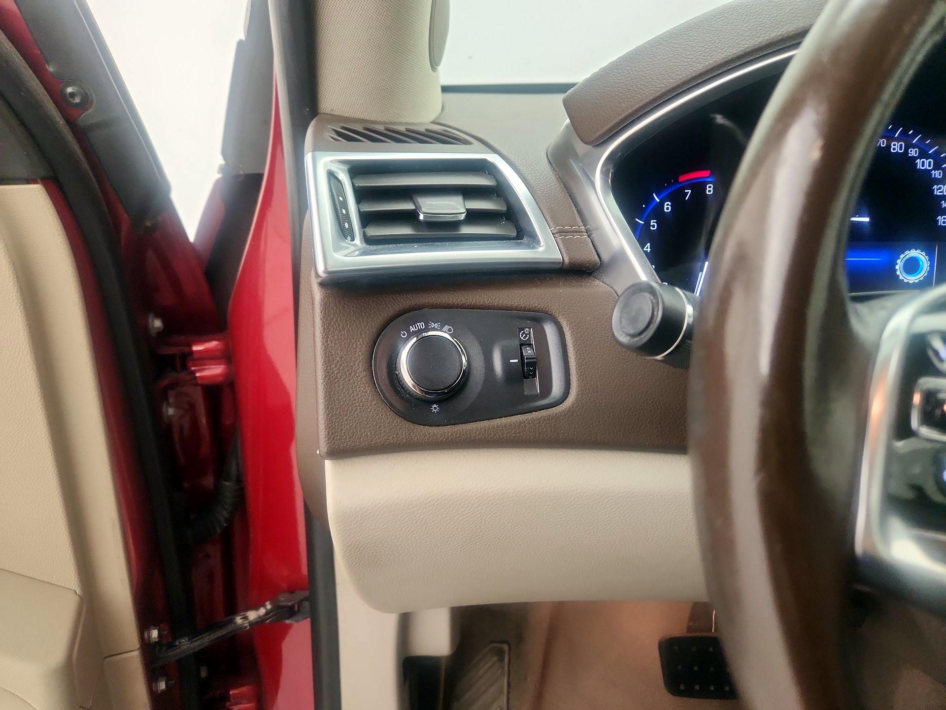 Thumbnail: 2015 Cadillac SRX - 13