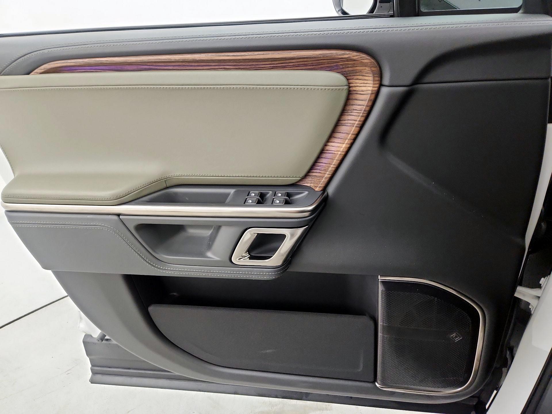 Thumbnail: 2023 Rivian R1S - 12