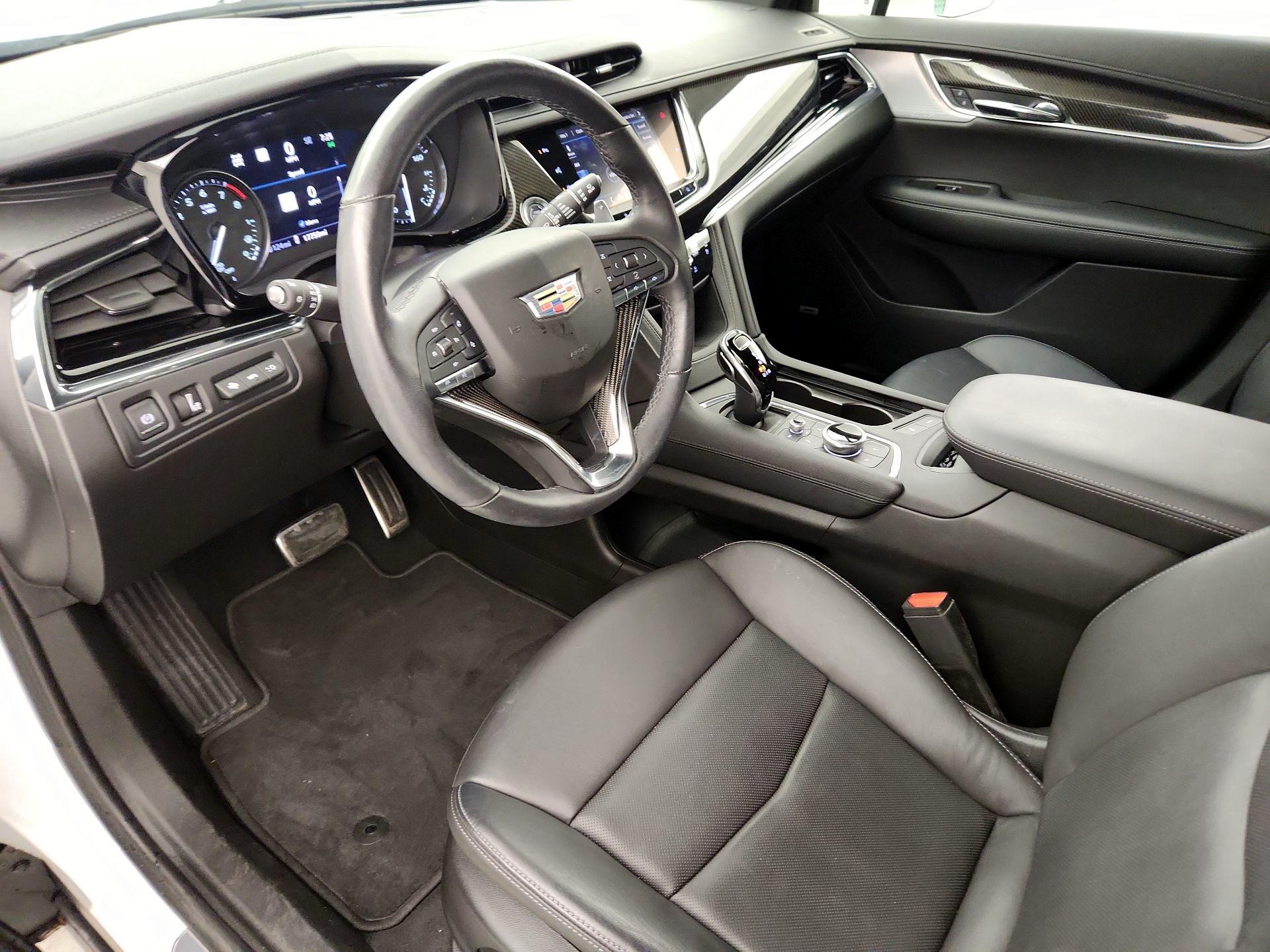 Thumbnail: 2020 Cadillac XT6 - 11