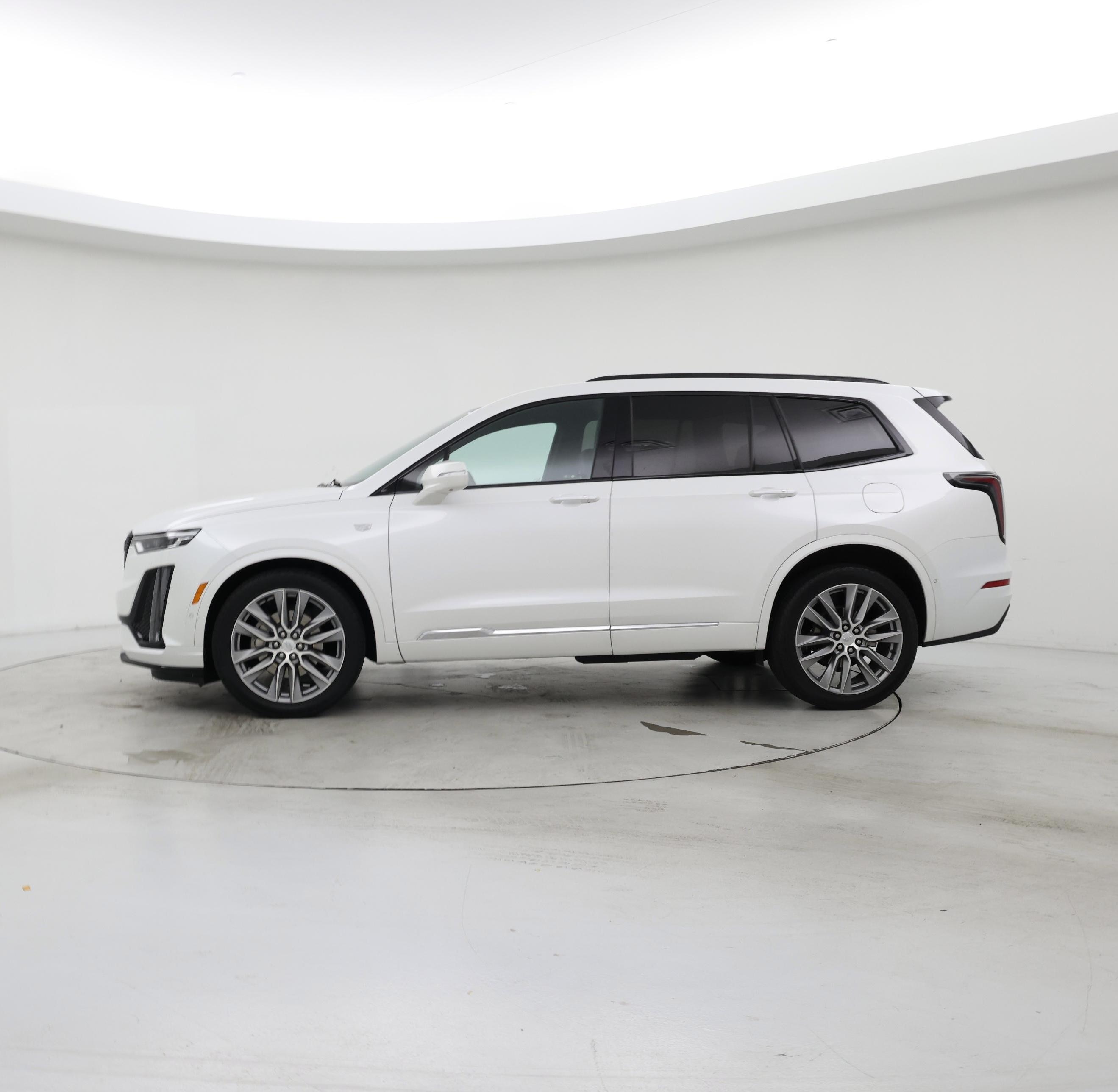 Thumbnail: 2020 Cadillac XT6 - 3