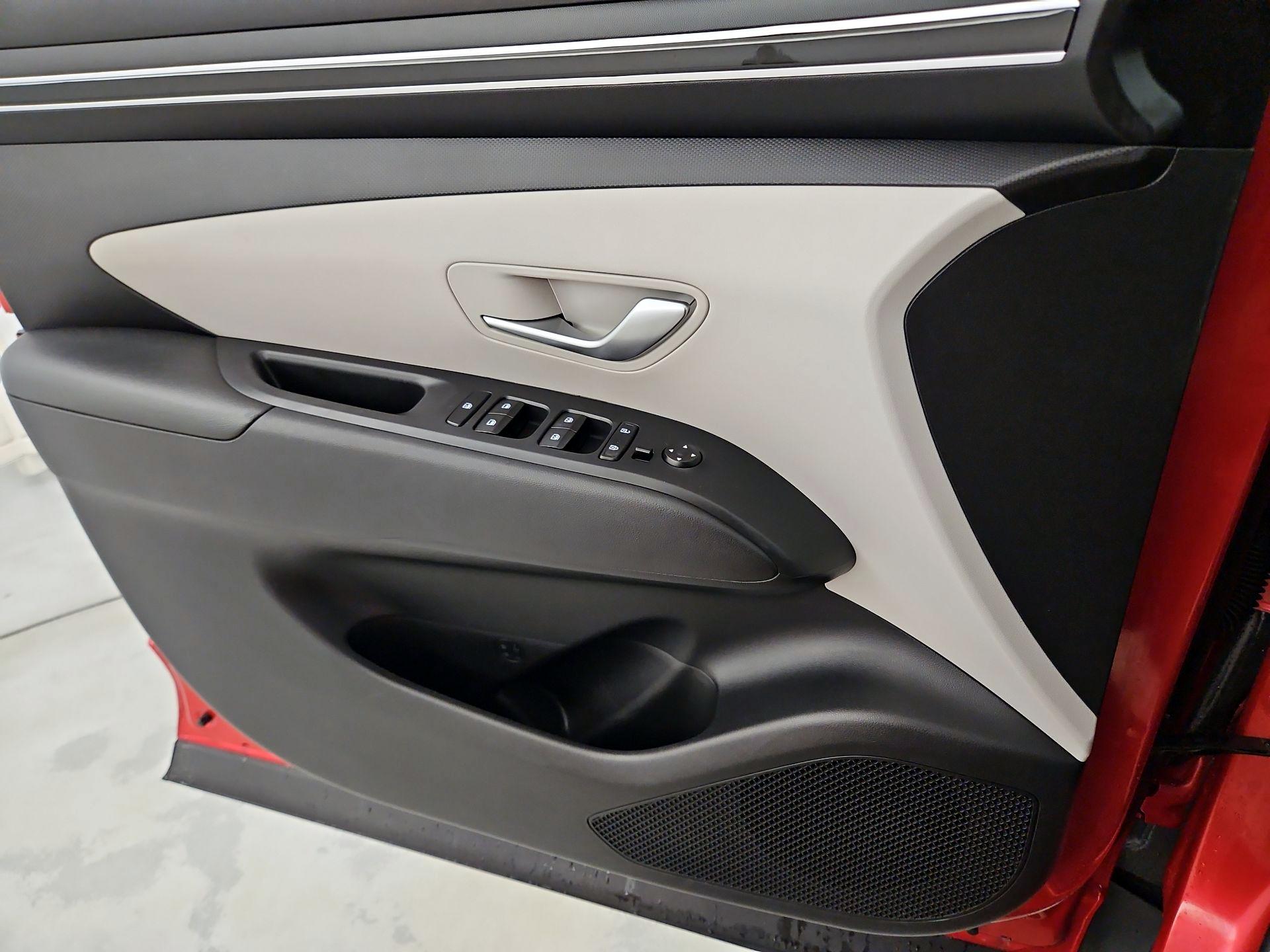 Thumbnail: 2023 Hyundai Tucson - 12